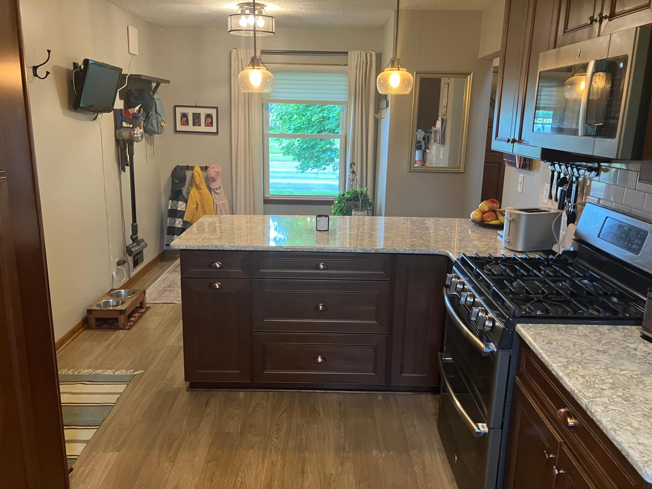 View of Residential at 7524 Noble Avenue, Brooklyn Park MN 55443, Brooklyn Park (7 of 17) - Mike Wilen | Minnesota Team Real Estate