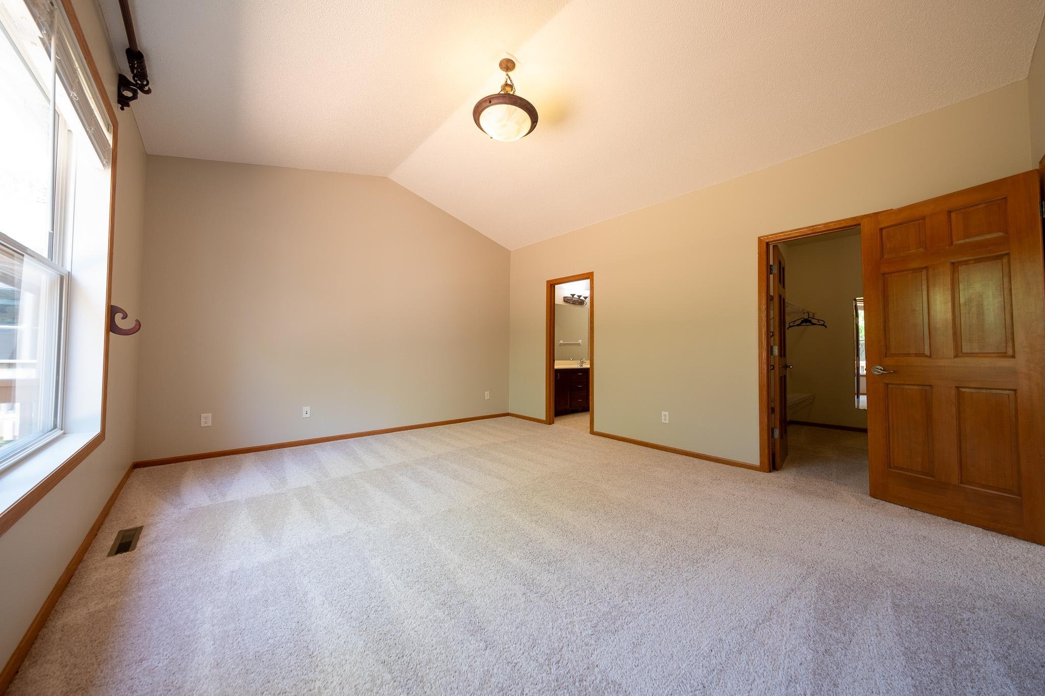 View of Residential at 17461 Haralson Drive, Eden Prairie MN 55347, Eden Prairie (15 of 39) - Mike Wilen | Minnesota Team Real Estate