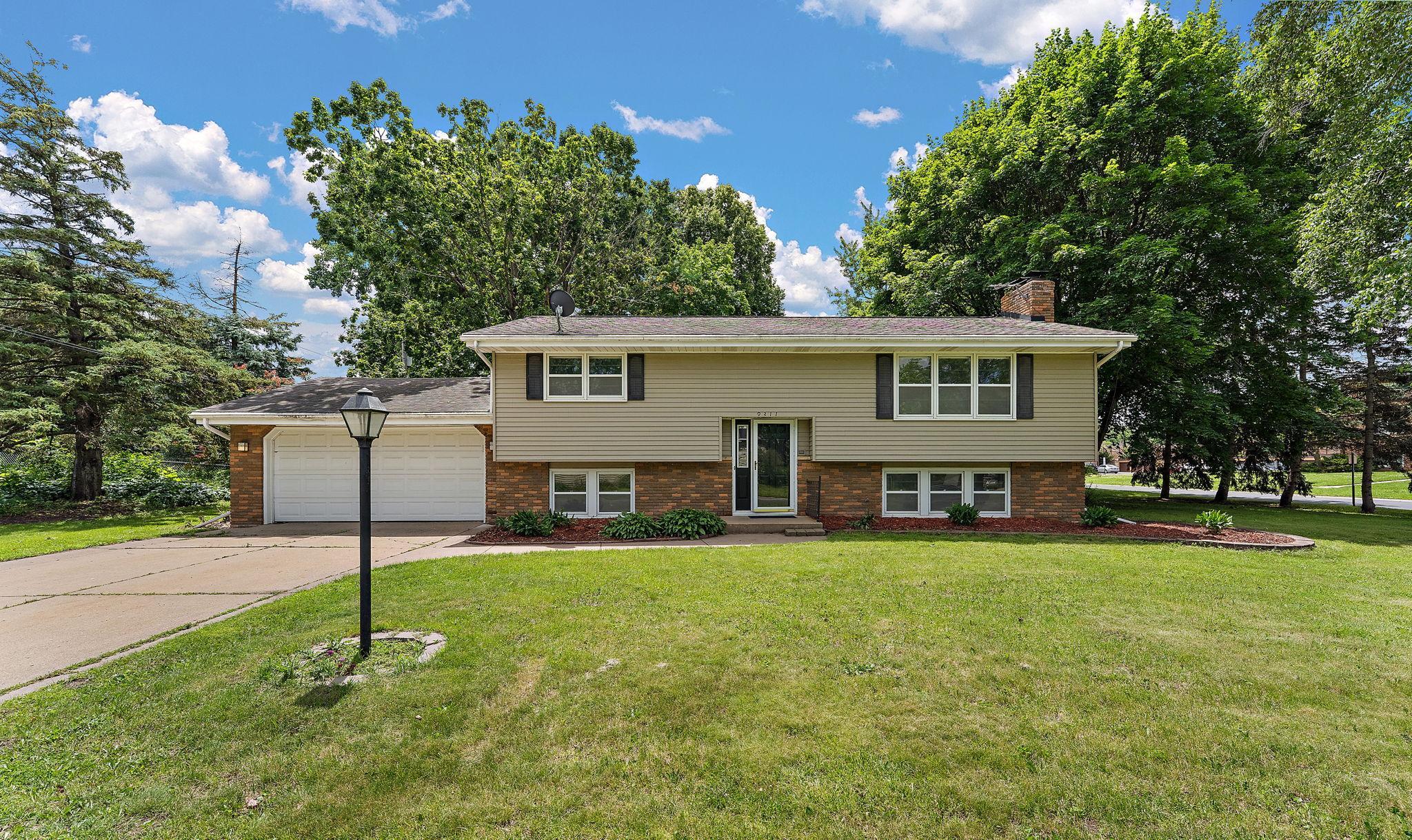 View of Residential at 9311 47th Avenue, New Hope MN 55428, New Hope - Mike Wilen | Minnesota Team Real Estate