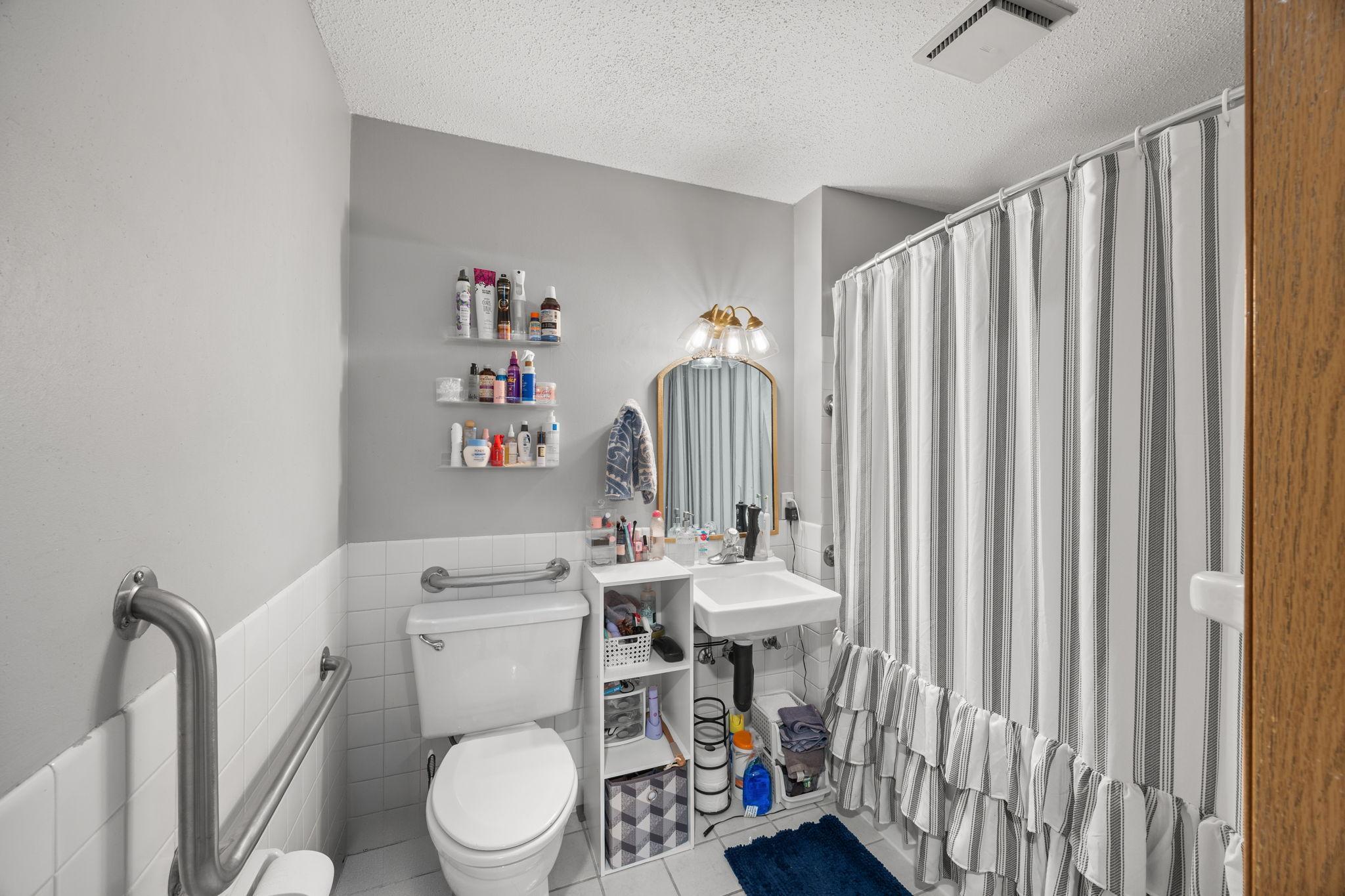 View of Residential at 4 Pine Tree Drive #212, Arden Hills MN 55112, Arden Hills (9 of 18) - Mike Wilen | Minnesota Team Real Estate