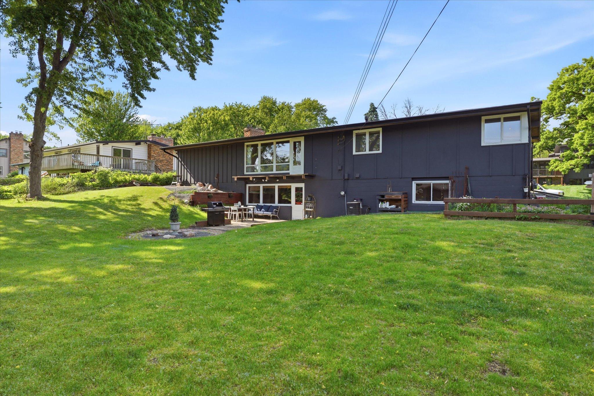 View of Residential at 8015 Wynnwood Road, Golden Valley MN 55427, Golden Valley (37 of 43) - Mike Wilen | Minnesota Team Real Estate