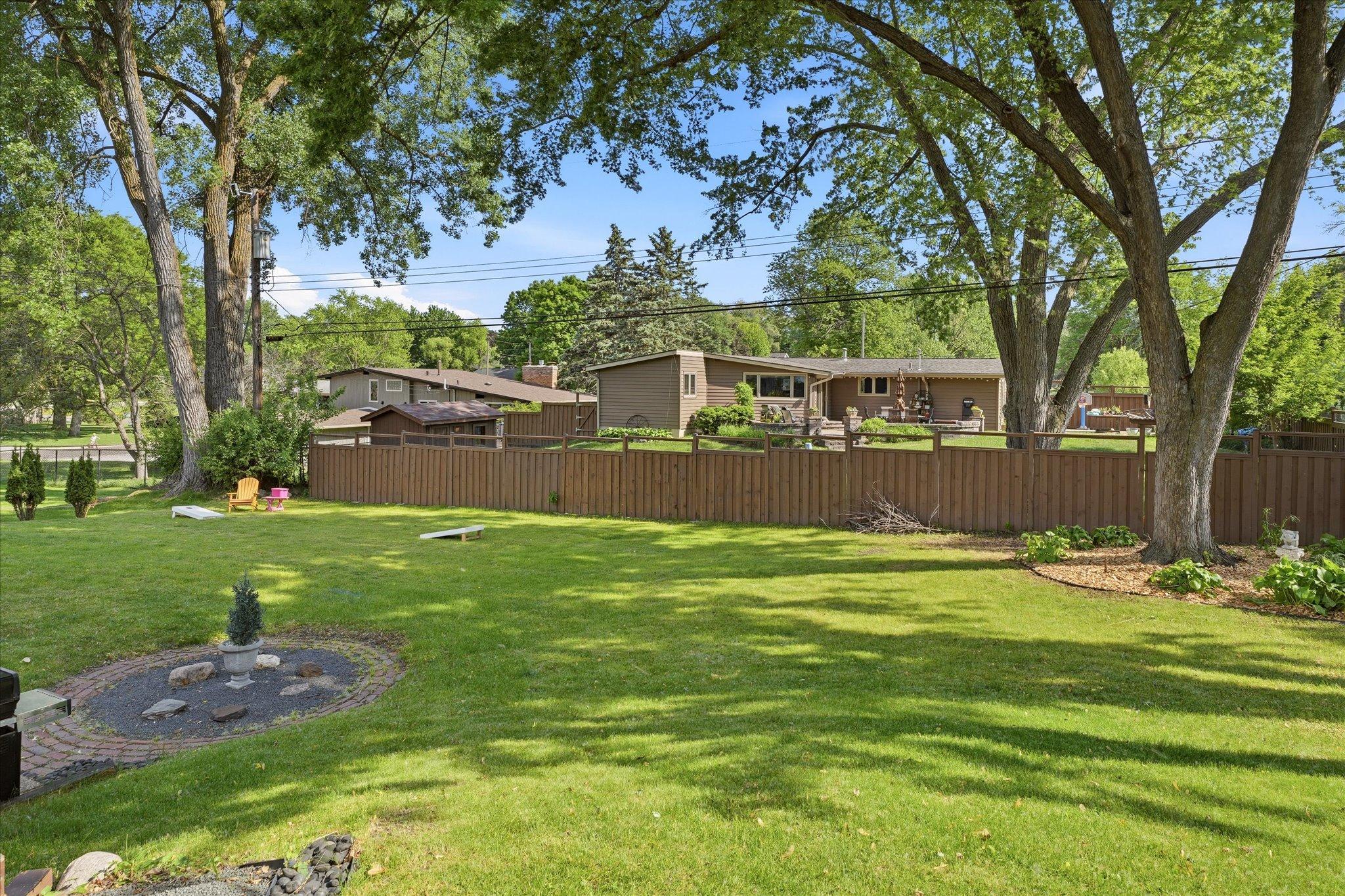 View of Residential at 8015 Wynnwood Road, Golden Valley MN 55427, Golden Valley (35 of 43) - Mike Wilen | Minnesota Team Real Estate