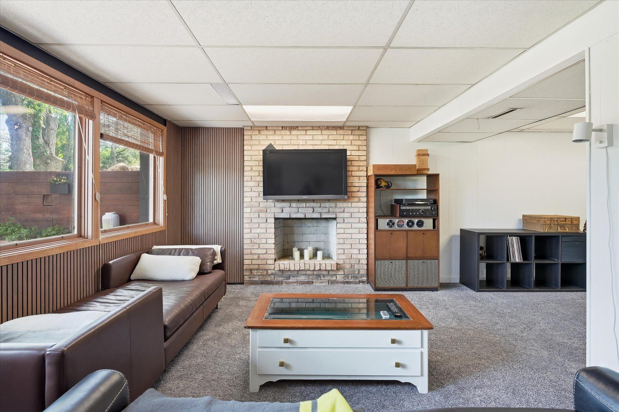 View of Residential at 8015 Wynnwood Road, Golden Valley MN 55427, Golden Valley (26 of 43) - Mike Wilen | Minnesota Team Real Estate