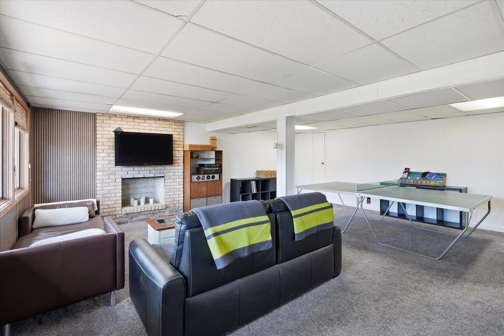 View of Residential at 8015 Wynnwood Road, Golden Valley MN 55427, Golden Valley (25 of 43) - Mike Wilen | Minnesota Team Real Estate