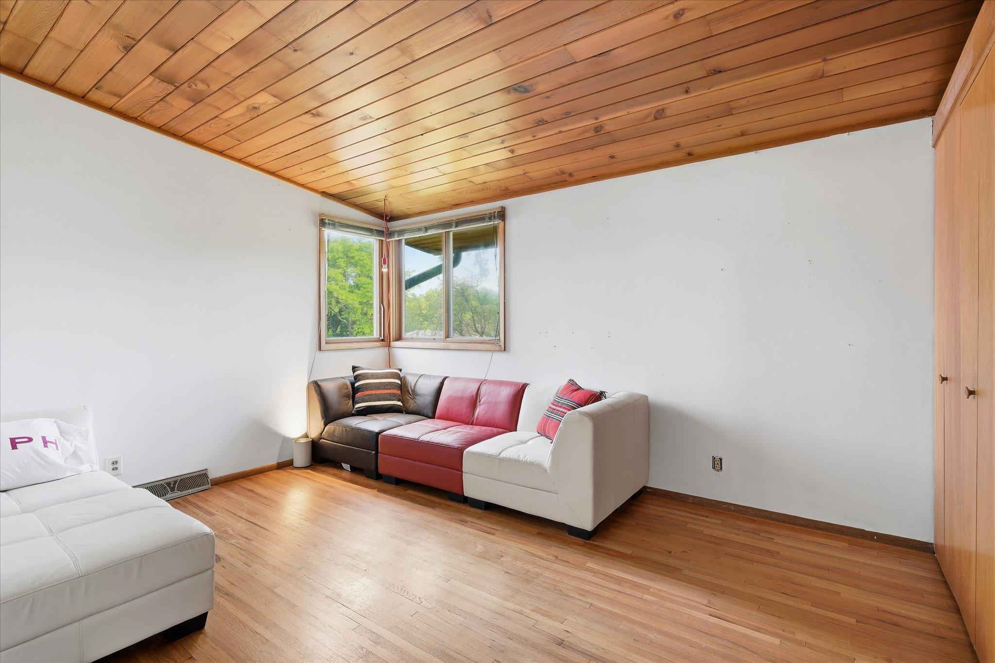 View of Residential at 8015 Wynnwood Road, Golden Valley MN 55427, Golden Valley (21 of 43) - Mike Wilen | Minnesota Team Real Estate