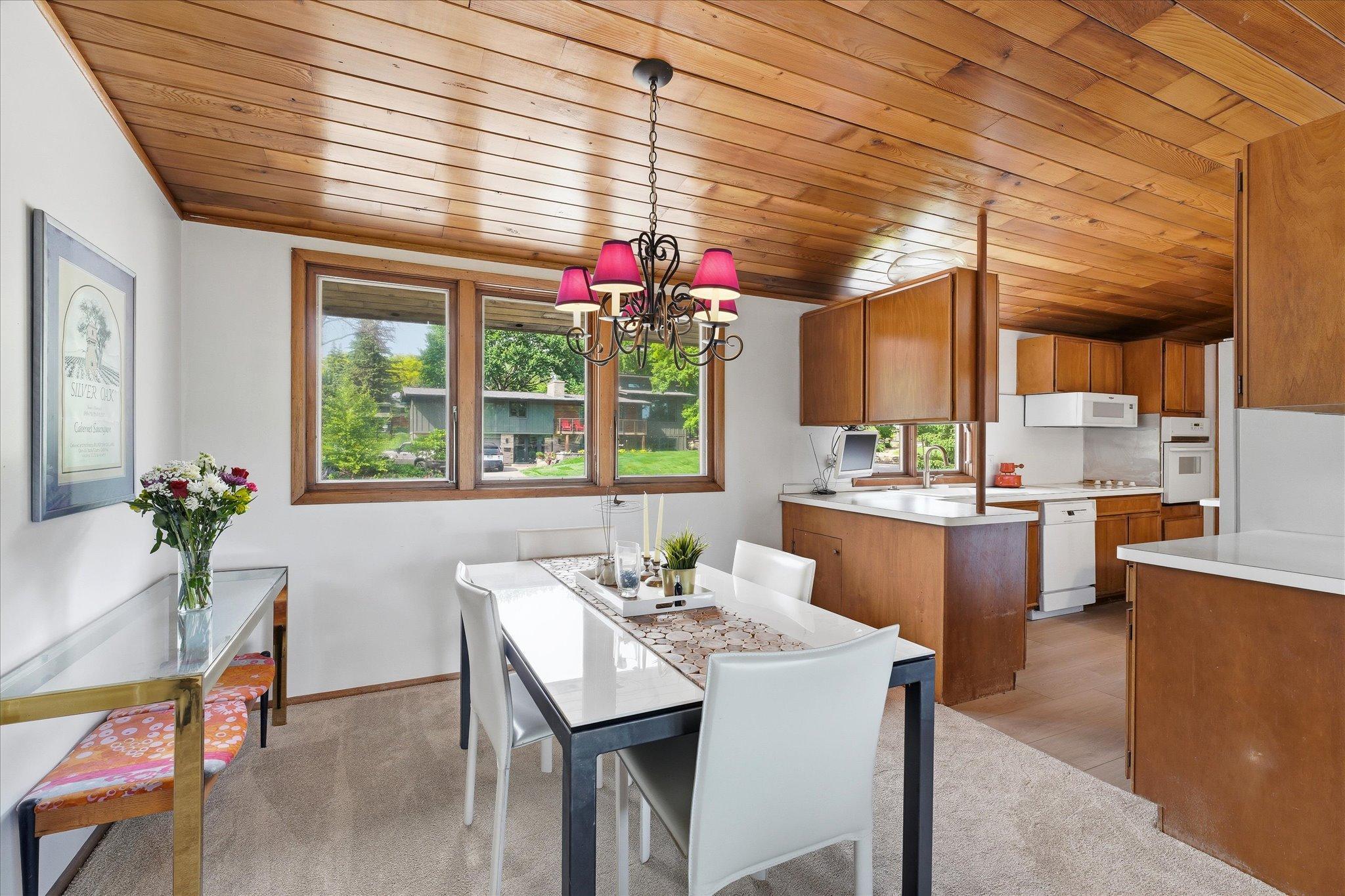 View of Residential at 8015 Wynnwood Road, Golden Valley MN 55427, Golden Valley (12 of 43) - Mike Wilen | Minnesota Team Real Estate