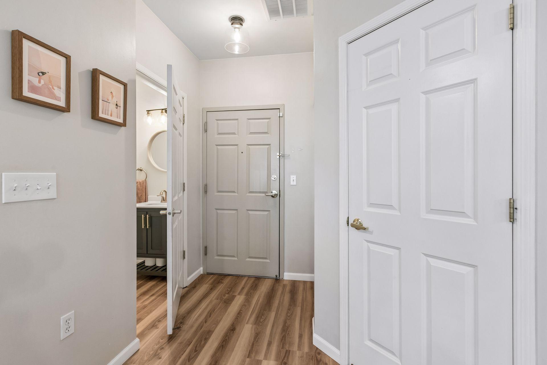 View of Residential at 660 2nd Street #118, Minneapolis MN 55401, Minneapolis (21 of 50) - Mike Wilen | Minnesota Team Real Estate