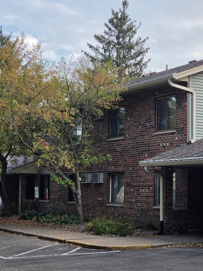 View of (CC) Manor/Village at 1601 Cohansey Street, Saint Paul - Mike Wilen | Minnesota Team Real Estate