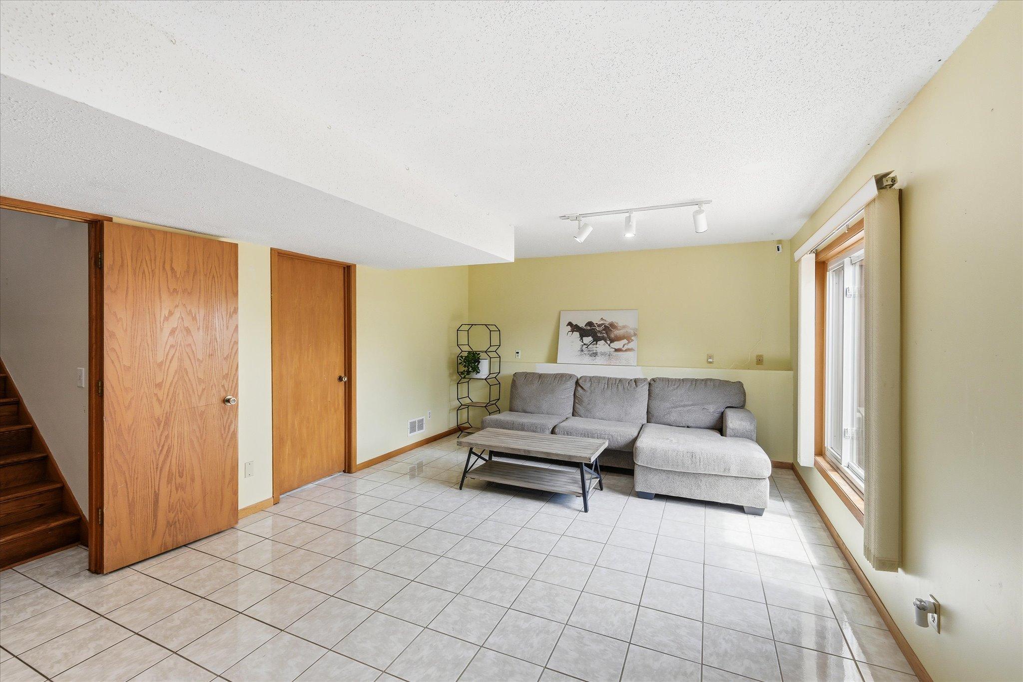 View of Residential at 4516 Whitetail Way, Eagan MN 55123, Eagan (36 of 47) - Mike Wilen | Minnesota Team Real Estate