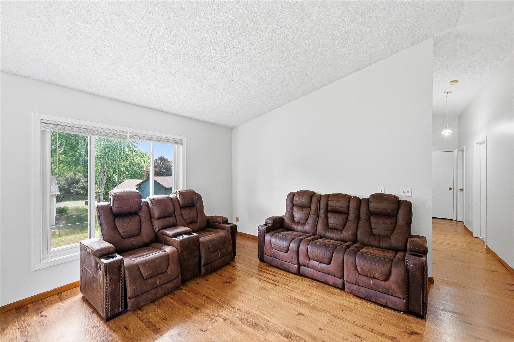 View of Residential at 4516 Whitetail Way, Eagan MN 55123, Eagan (14 of 47) - Mike Wilen | Minnesota Team Real Estate