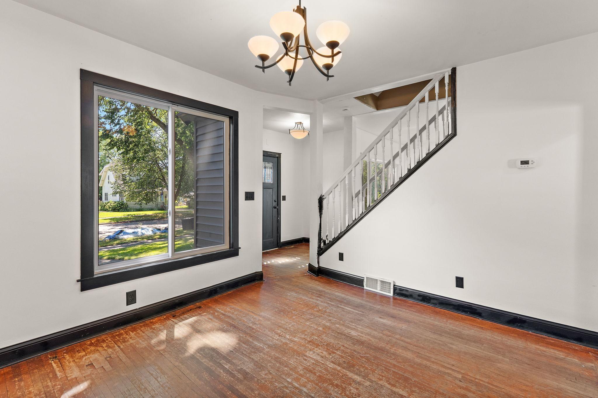 View of Residential at 1723 Hewitt Avenue, Saint Paul MN 55104, Saint Paul (11 of 26) - Mike Wilen | Minnesota Team Real Estate