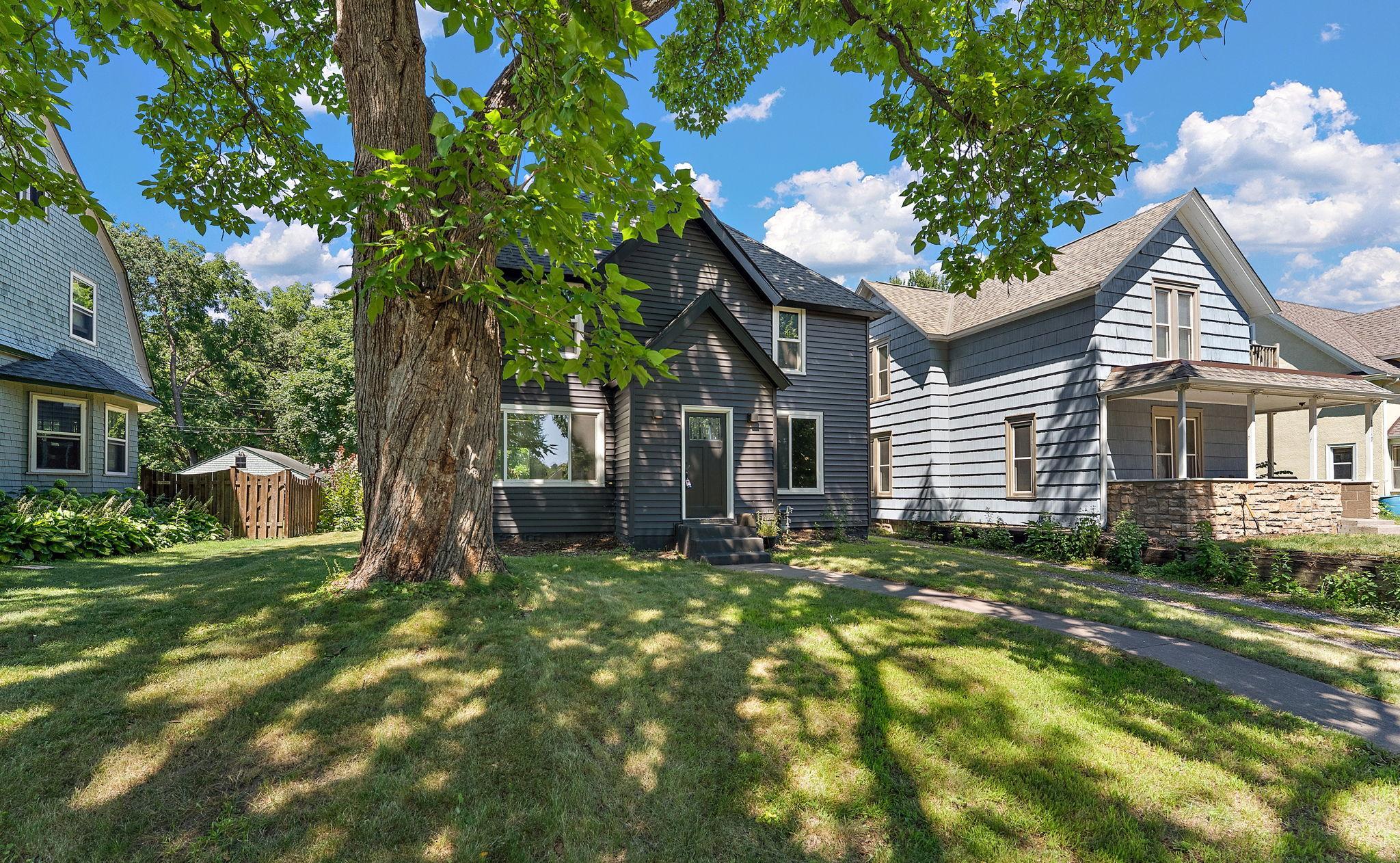 View of Residential at 1723 Hewitt Avenue, Saint Paul MN 55104, Saint Paul (7 of 26) - Mike Wilen | Minnesota Team Real Estate
