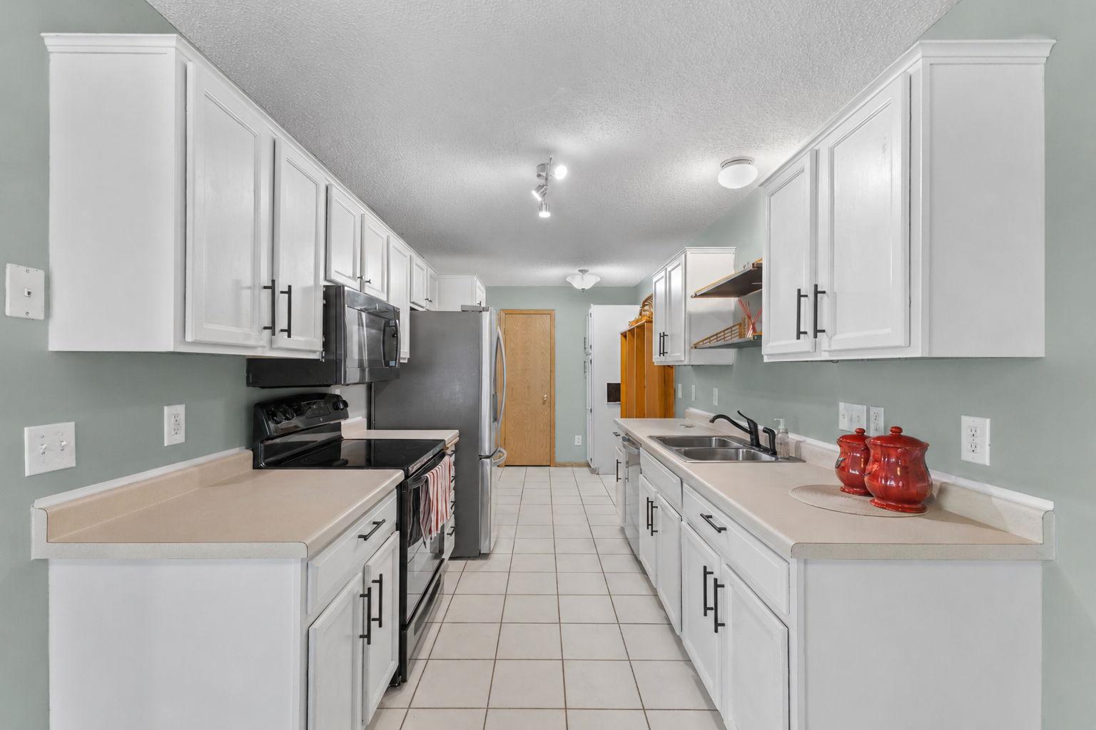 View of Residential at 12598 74th Avenue, Maple Grove MN 55369, Maple Grove (10 of 38) - Mike Wilen | Minnesota Team Real Estate