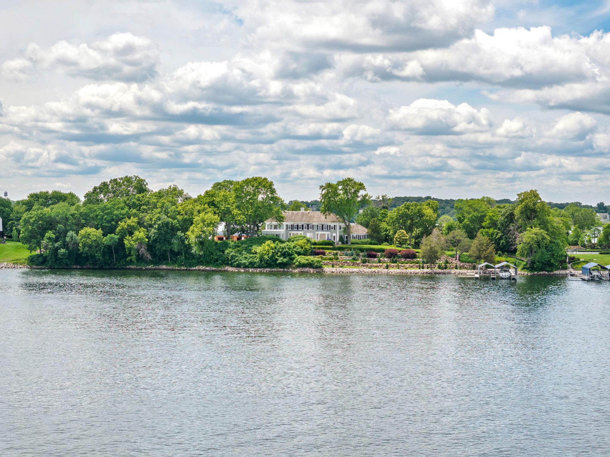 View of Residential at 1480 Bracketts Point Road, Wayzata MN 55391, Wayzata (18 of 20) - Mike Wilen | Minnesota Team Real Estate