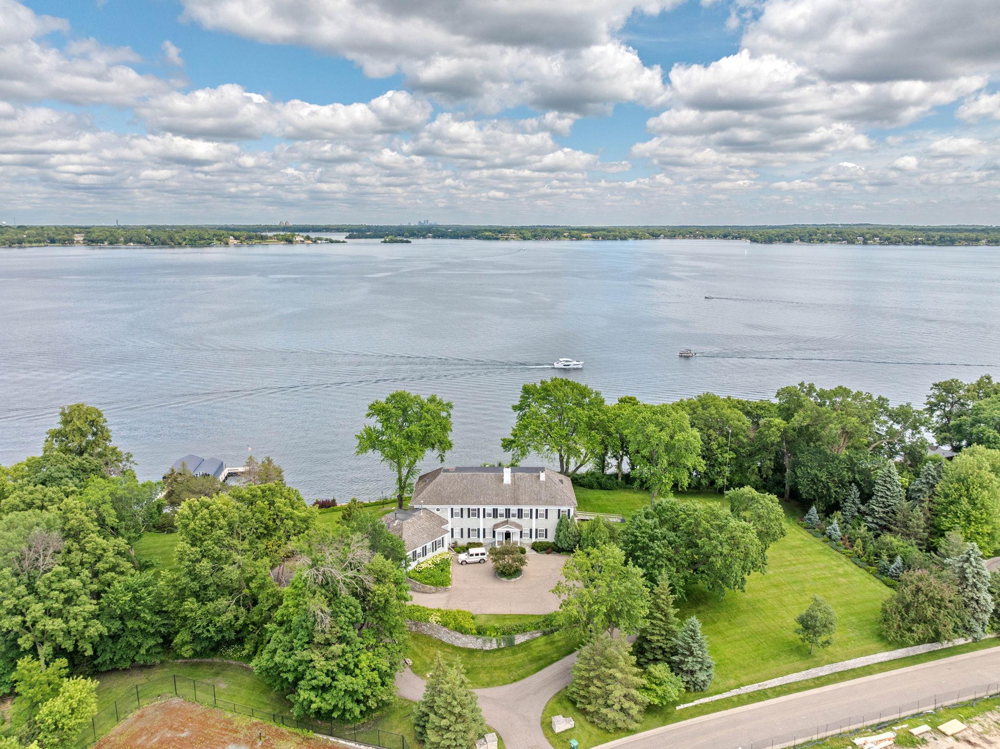 View of Residential at 1480 Bracketts Point Road, Wayzata MN 55391, Wayzata (14 of 20) - Mike Wilen | Minnesota Team Real Estate