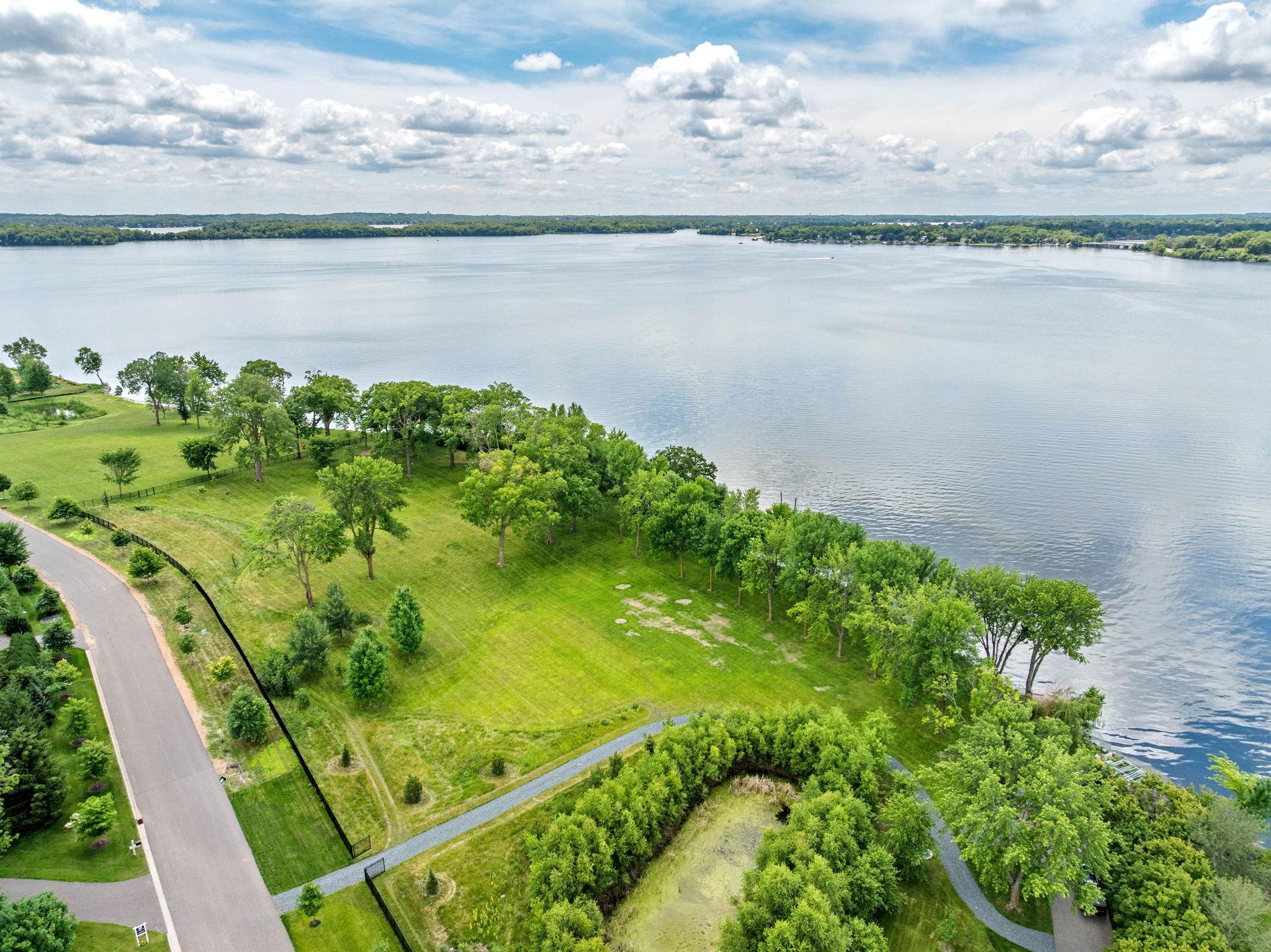 View of Land at 1365 Bracketts Point Road, Wayzata MN 55391, Wayzata (17 of 25) - Mike Wilen | Minnesota Team Real Estate