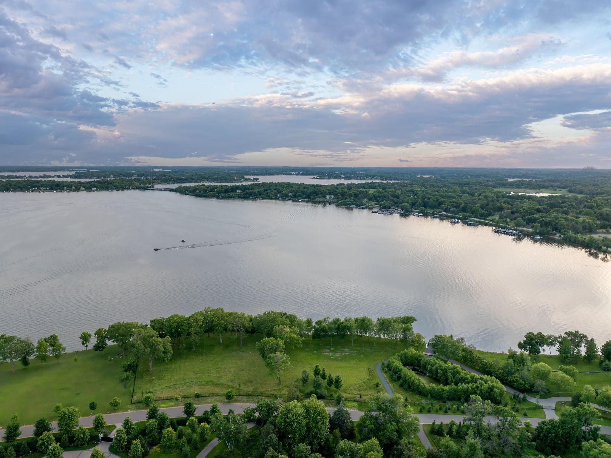 View of Land at 1365 Bracketts Point Road, Wayzata MN 55391, Wayzata (7 of 25) - Mike Wilen | Minnesota Team Real Estate
