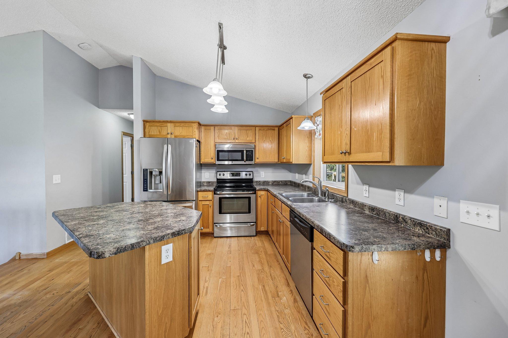 View of Residential at 425 66th Street, Waverly MN 55390, Waverly (8 of 44) - Mike Wilen | Minnesota Team Real Estate