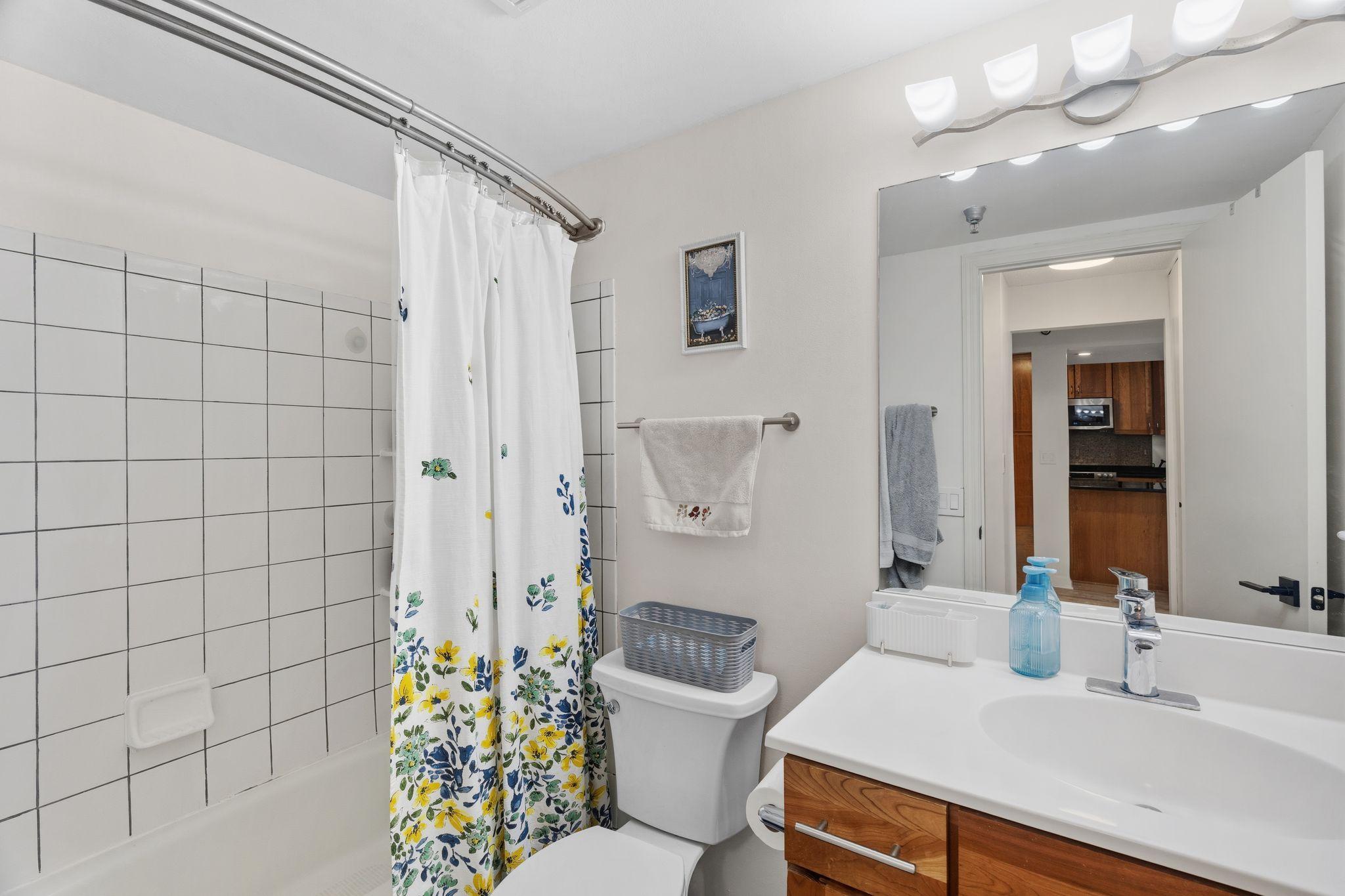 View of Residential at 401 1st Street #318, Minneapolis MN 55401, Minneapolis (18 of 30) - Mike Wilen | Minnesota Team Real Estate