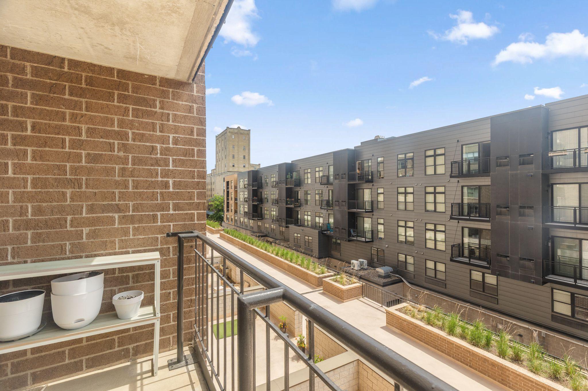 View of Residential at 401 1st Street #318, Minneapolis MN 55401, Minneapolis (20 of 30) - Mike Wilen | Minnesota Team Real Estate