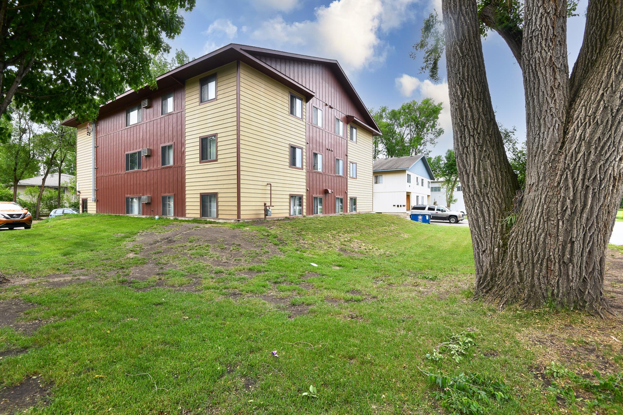 View of Commercial Sale at 626 11th Street, Saint Cloud MN 56301, Saint Cloud (2 of 11) - Mike Wilen | Minnesota Team Real Estate