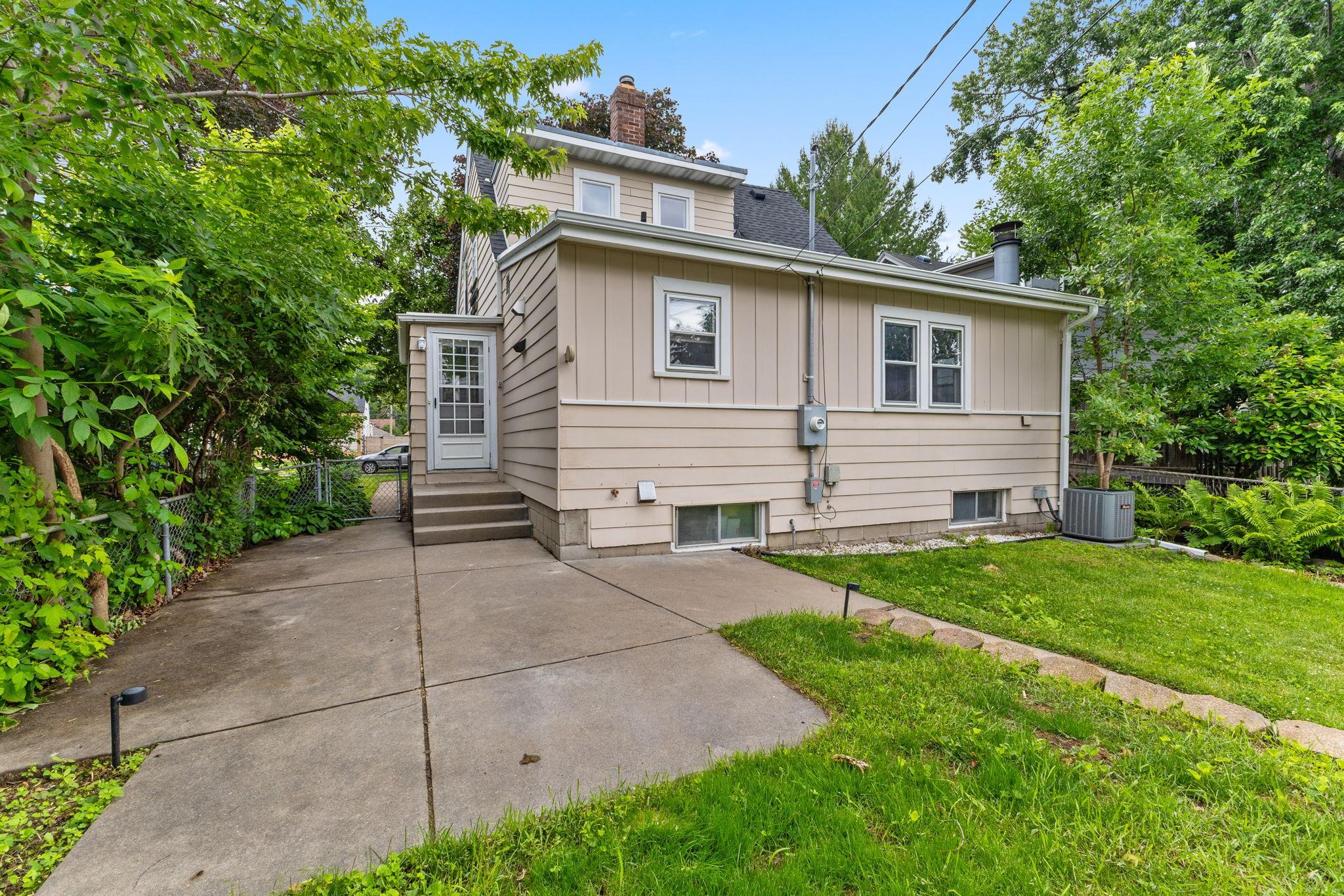 View of Residential at 6045 Clinton Avenue, Minneapolis MN 55419, Minneapolis (55 of 77) - Mike Wilen | Minnesota Team Real Estate