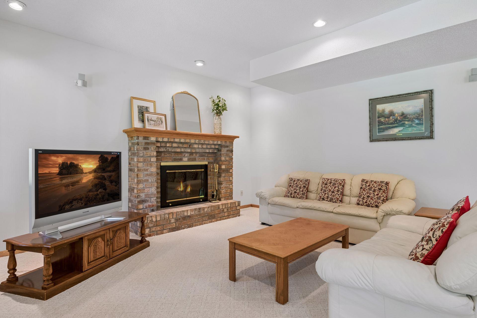 View of Residential at 710 Olive Lane, Plymouth MN 55447, Plymouth (46 of 77) - Mike Wilen | Minnesota Team Real Estate