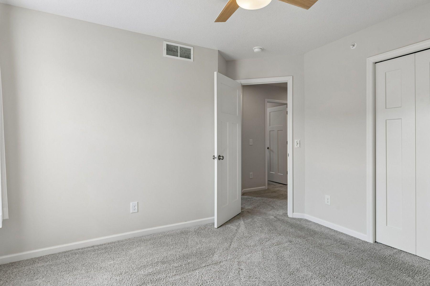 View of Residential at 2193 Gateway Curve, North Saint Paul MN 55109, North Saint Paul (24 of 31) - Mike Wilen | Minnesota Team Real Estate
