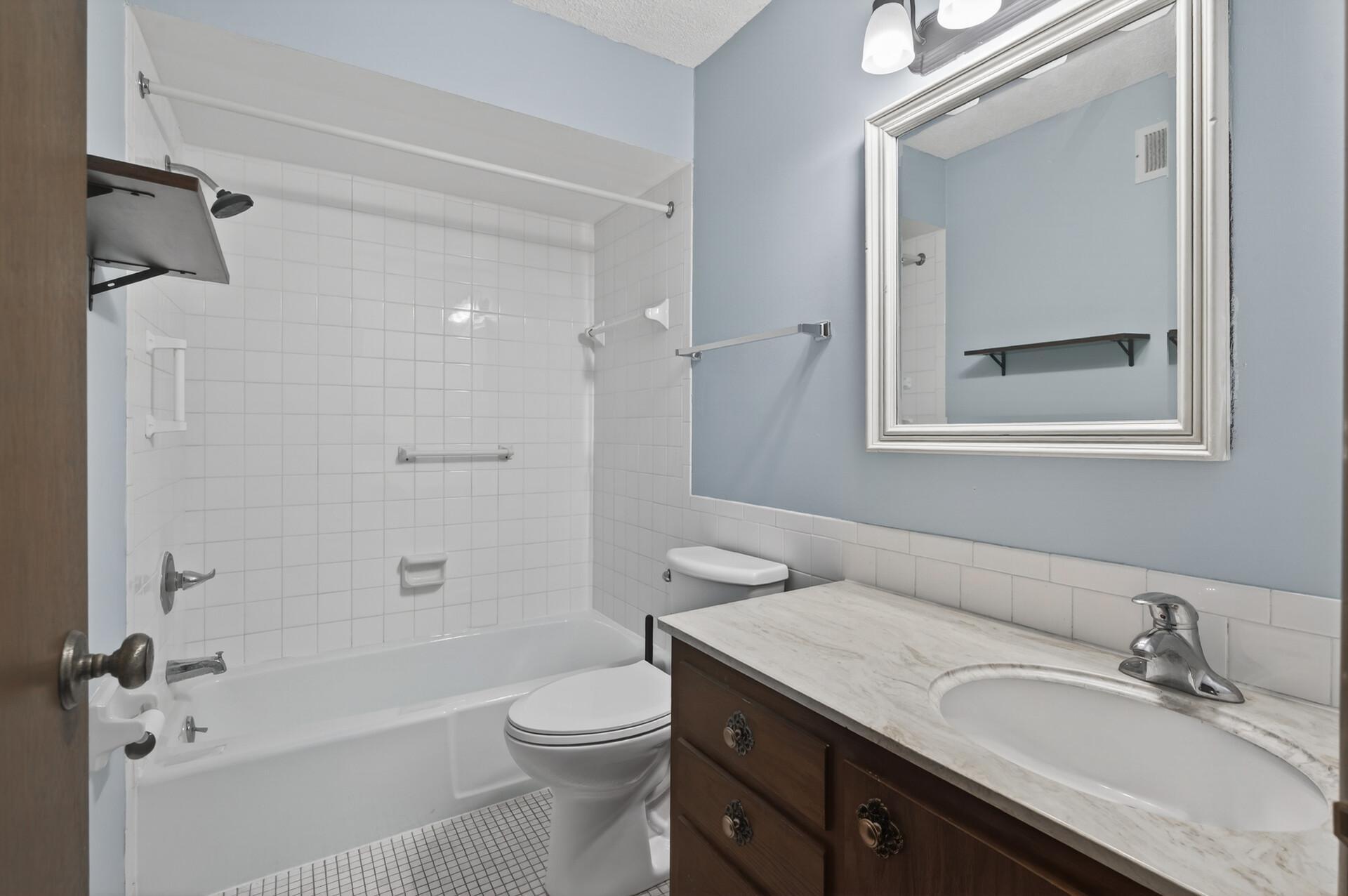 View of Residential at 2200 Nevada Avenue #206, Saint Louis Park MN 55426, Saint Louis Park (11 of 18) - Mike Wilen | Minnesota Team Real Estate