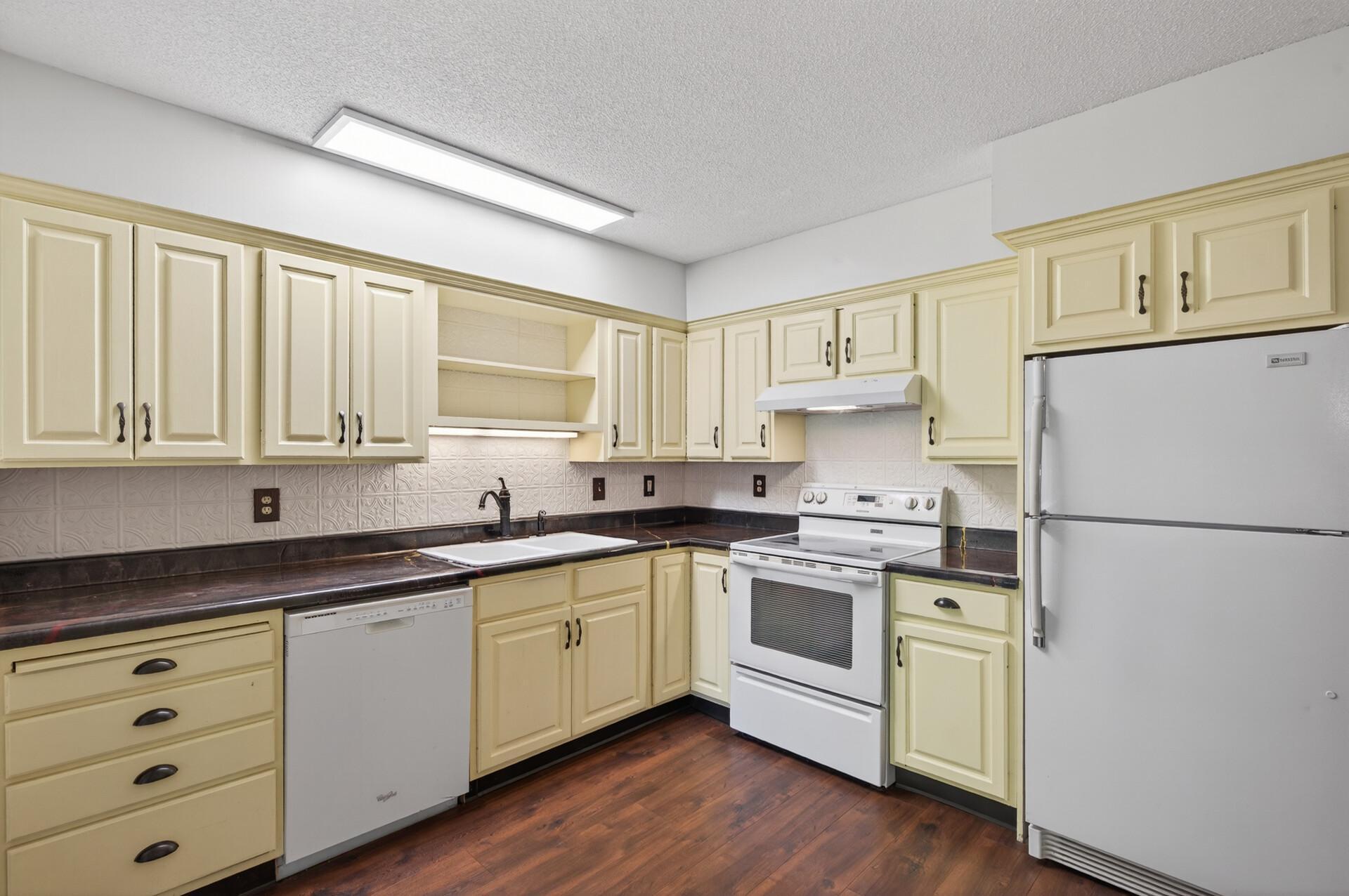 View of Residential at 2200 Nevada Avenue #206, Saint Louis Park MN 55426, Saint Louis Park (2 of 18) - Mike Wilen | Minnesota Team Real Estate