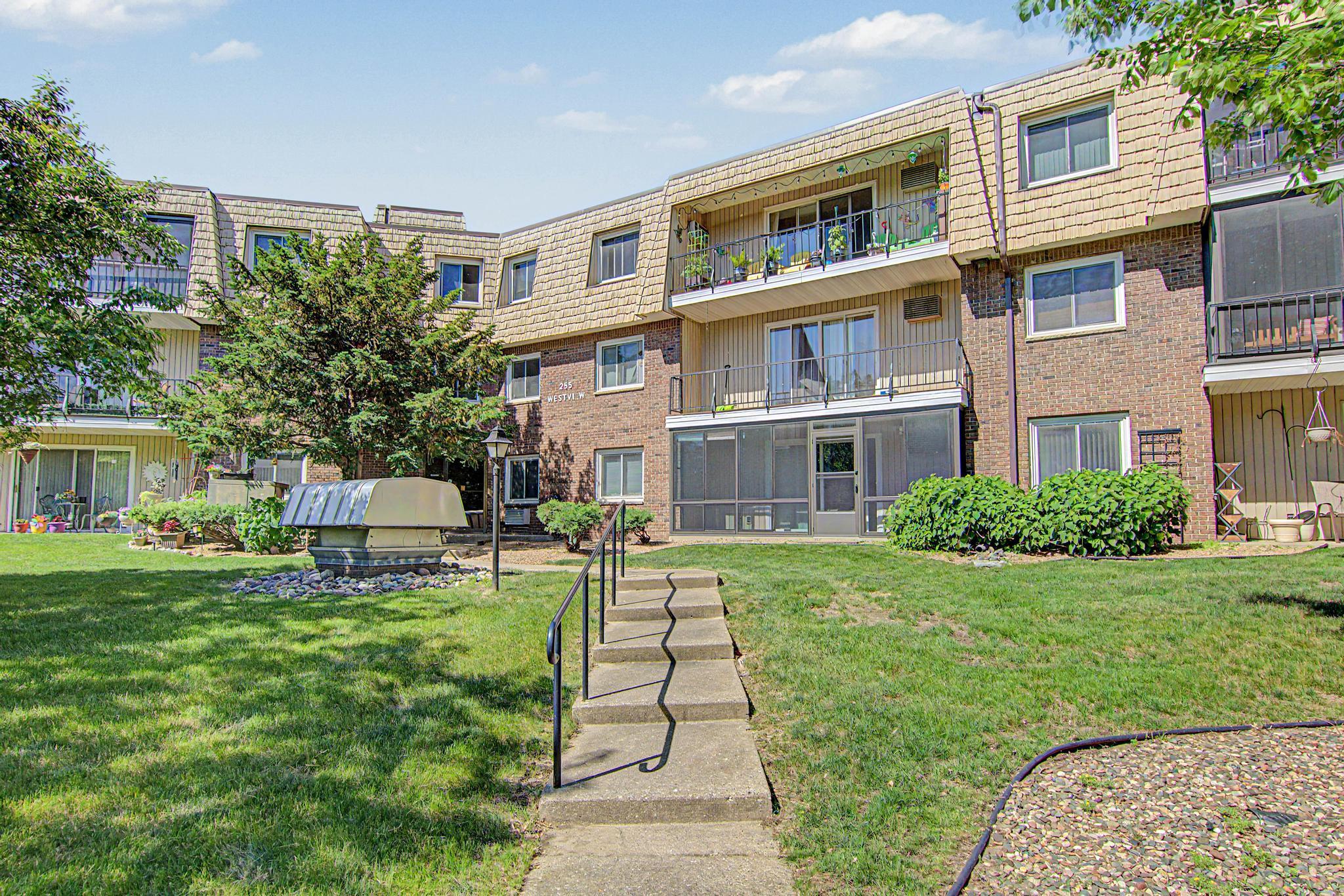 View of Residential at 255 Westview Drive #111, West Saint Paul MN 55118, West Saint Paul (21 of 25) - Mike Wilen | Minnesota Team Real Estate