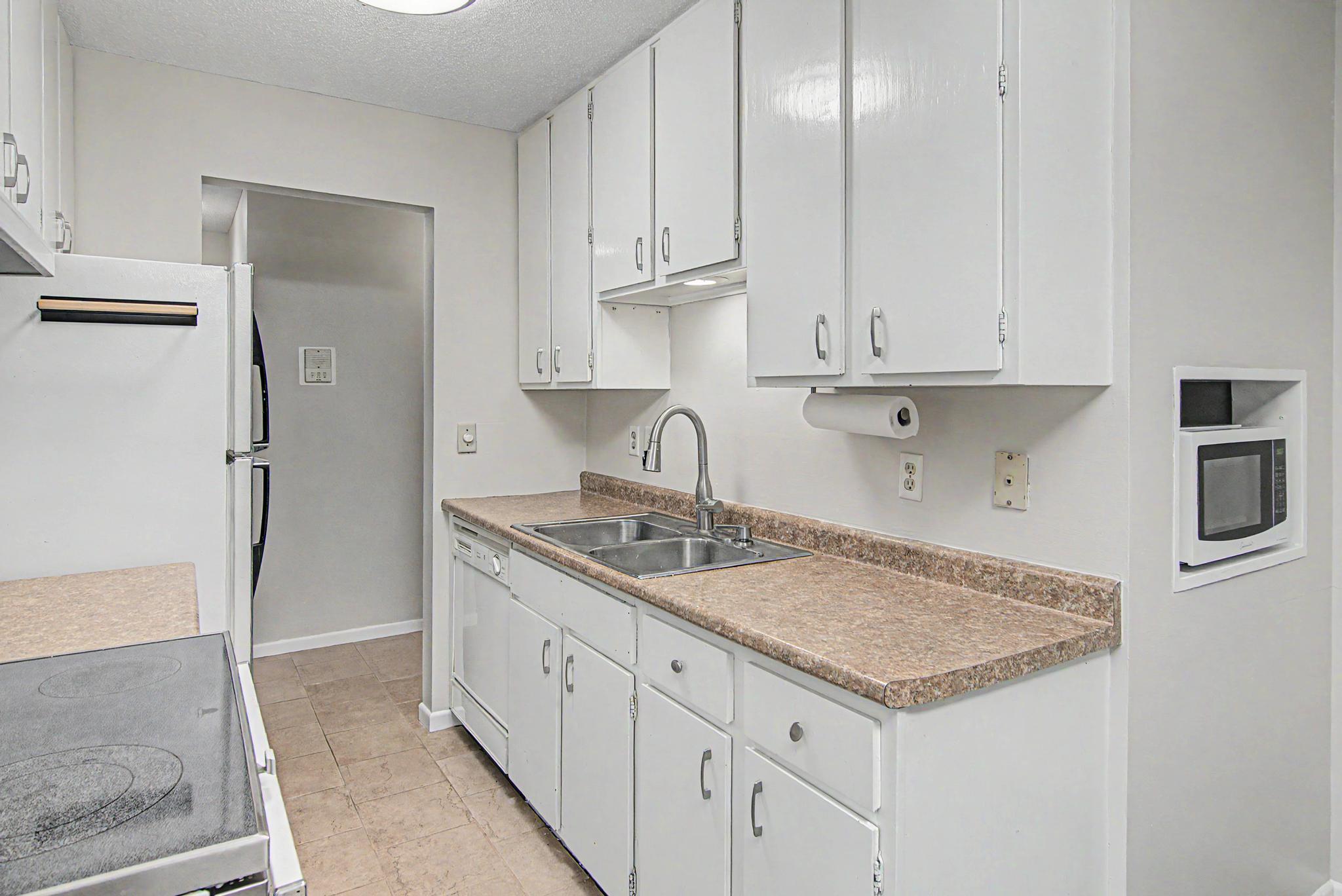View of Residential at 255 Westview Drive #111, West Saint Paul MN 55118, West Saint Paul (4 of 25) - Mike Wilen | Minnesota Team Real Estate