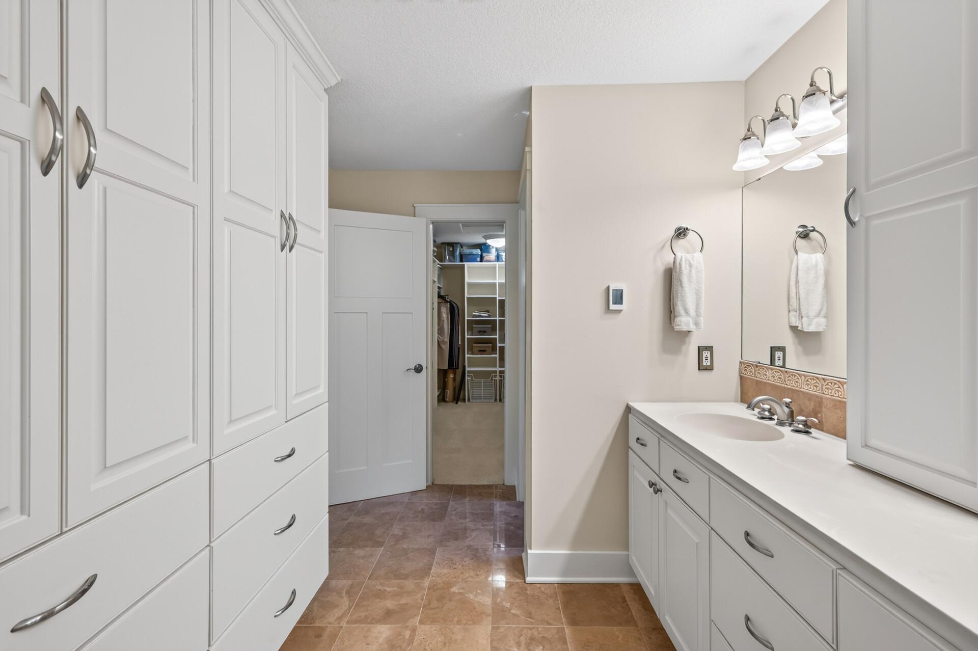 View of Residential at 1423 June Avenue, Golden Valley MN 55416, Golden Valley (45 of 85) - Mike Wilen | Minnesota Team Real Estate