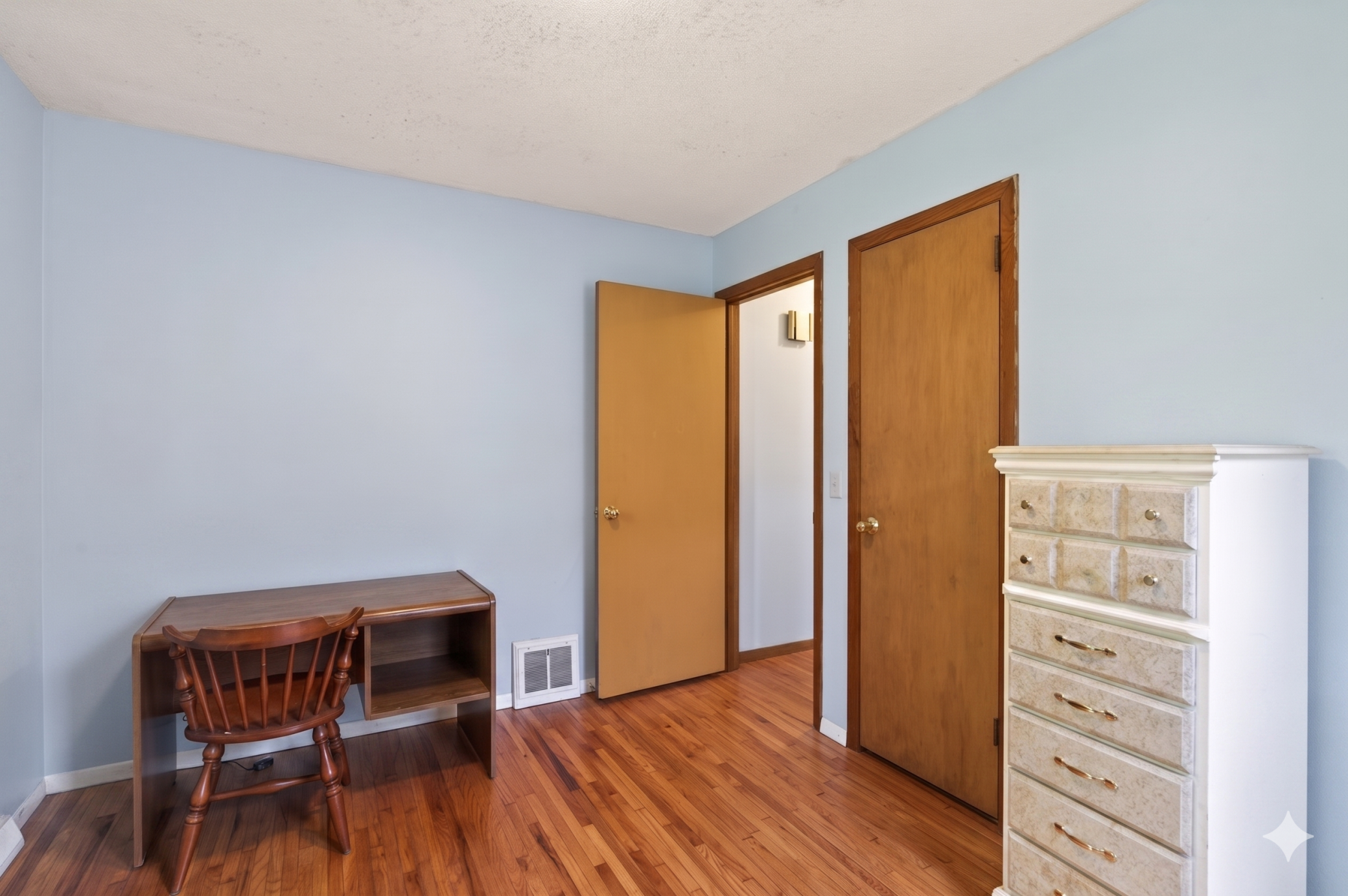 View of Residential at 5232 Washburn Avenue, Minneapolis MN 55430, Minneapolis (17 of 29) - Mike Wilen | Minnesota Team Real Estate