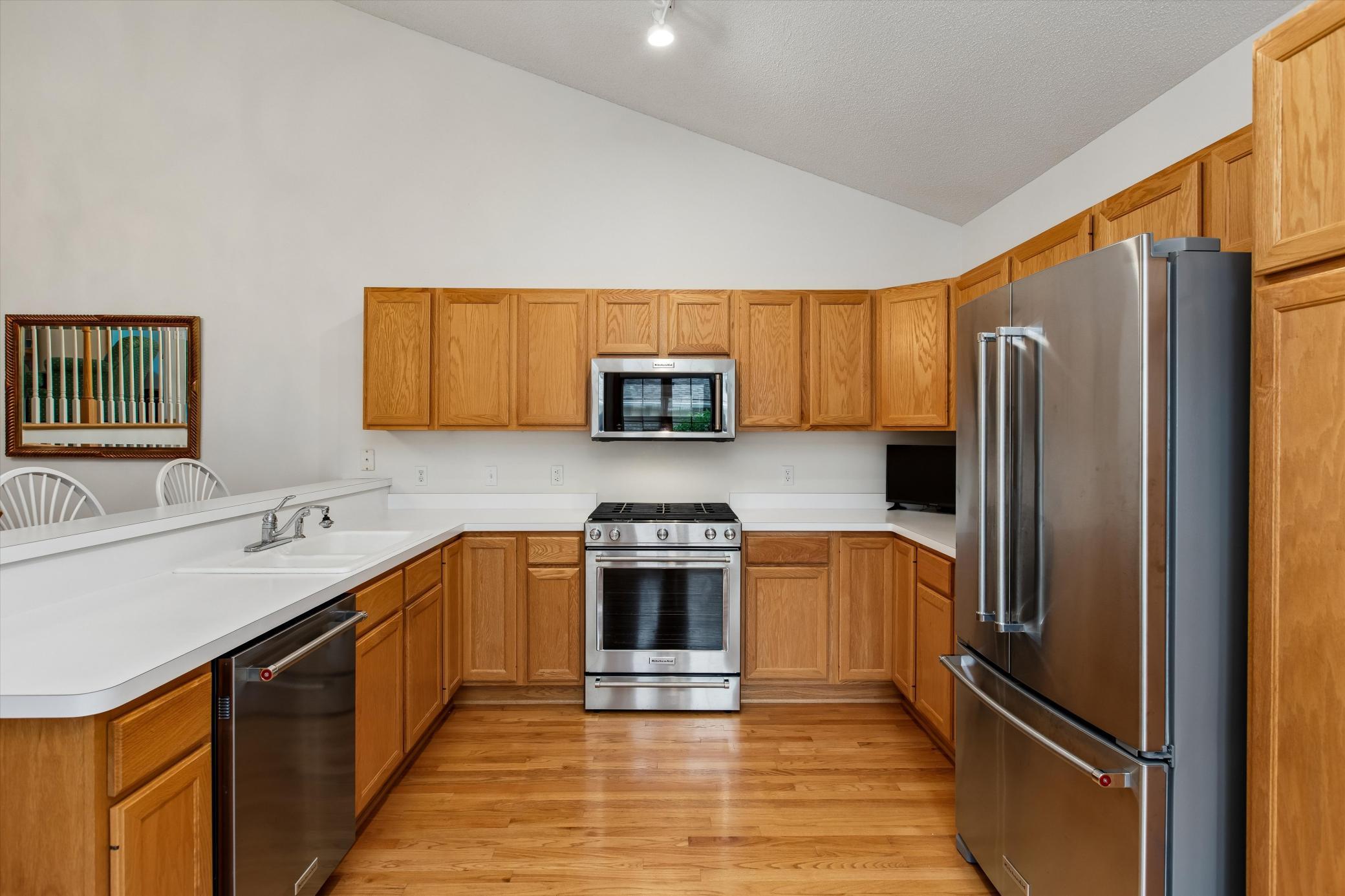 View of Residential at 808 Winterberry Drive, Woodbury MN 55125, Woodbury (9 of 31) - Mike Wilen | Minnesota Team Real Estate