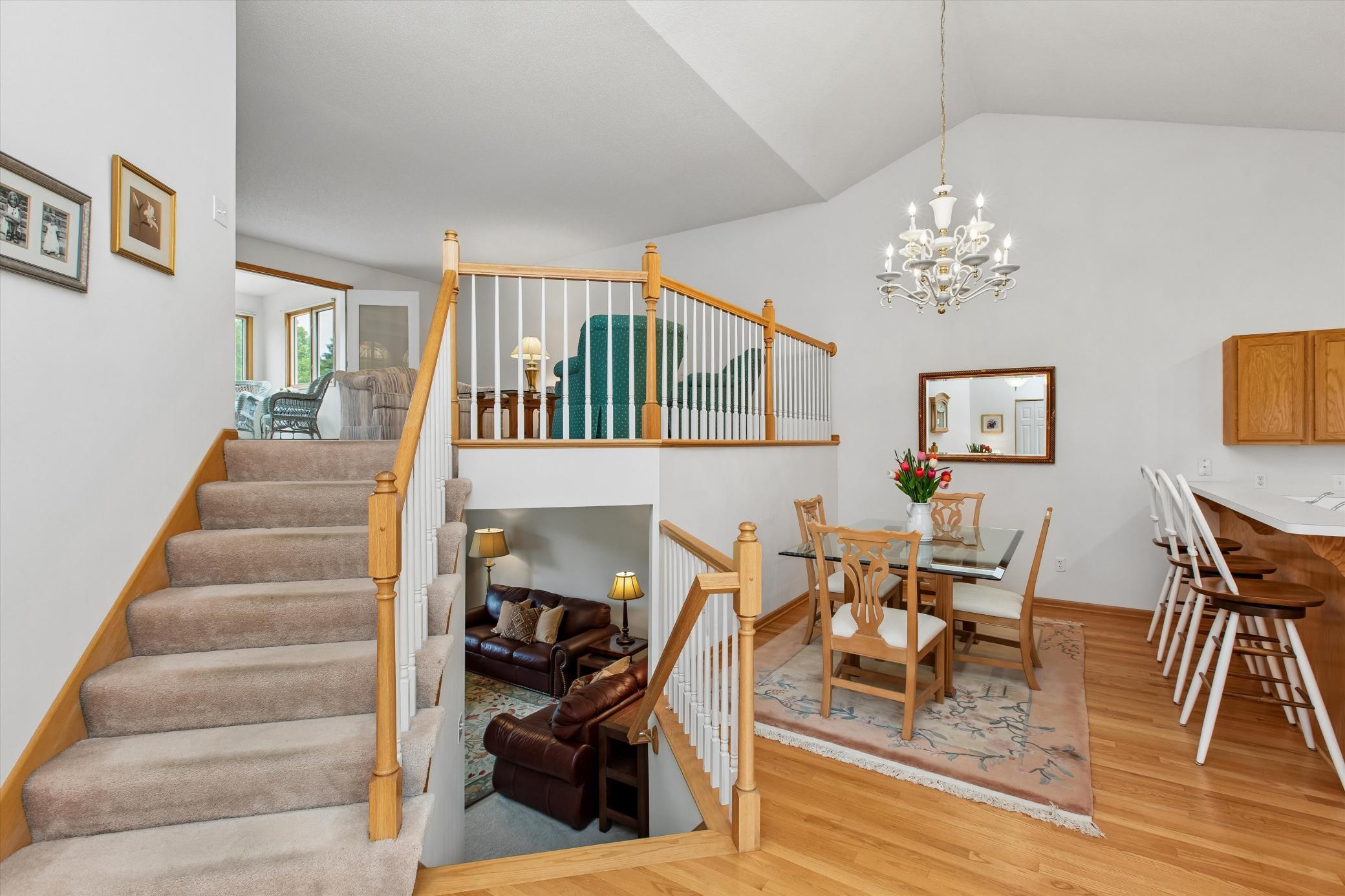 View of Residential at 808 Winterberry Drive, Woodbury MN 55125, Woodbury (10 of 31) - Mike Wilen | Minnesota Team Real Estate