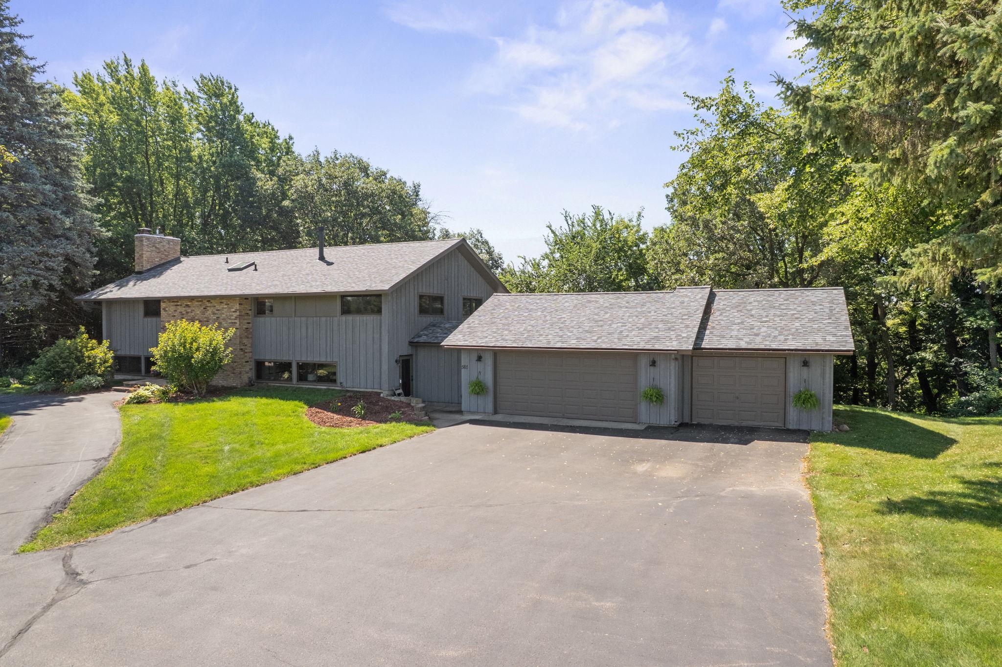 View of Residential at 565 Lakota Lane, Chaska MN 55318, Chaska (3 of 60) - Mike Wilen | Minnesota Team Real Estate