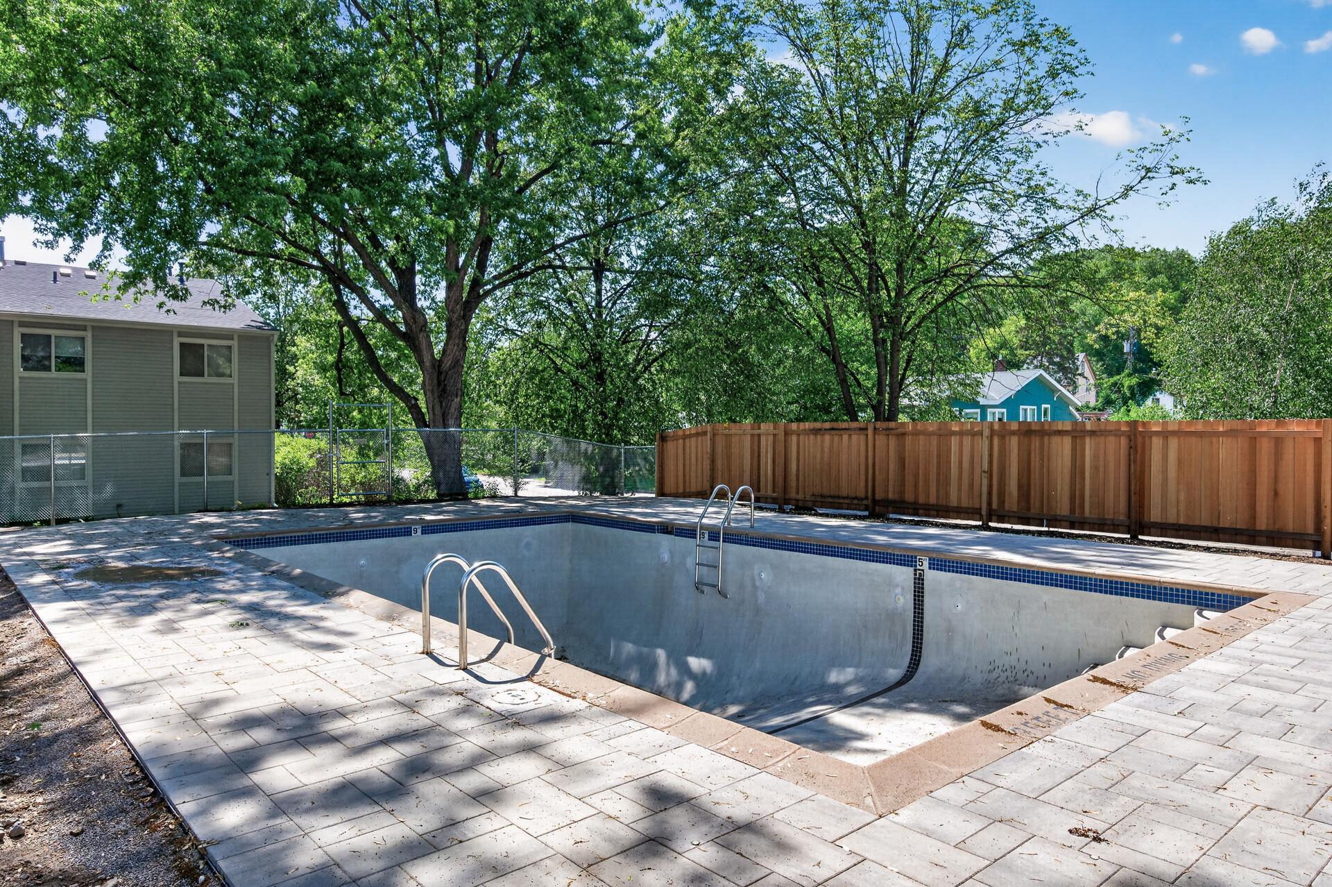 View of Residential at 2296 Benson Avenue #G, Saint Paul MN 55116, Saint Paul (27 of 29) - Mike Wilen | Minnesota Team Real Estate