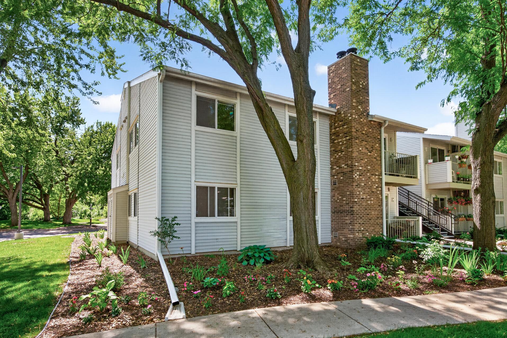View of Residential at 2296 Benson Avenue #G, Saint Paul MN 55116, Saint Paul (24 of 29) - Mike Wilen | Minnesota Team Real Estate