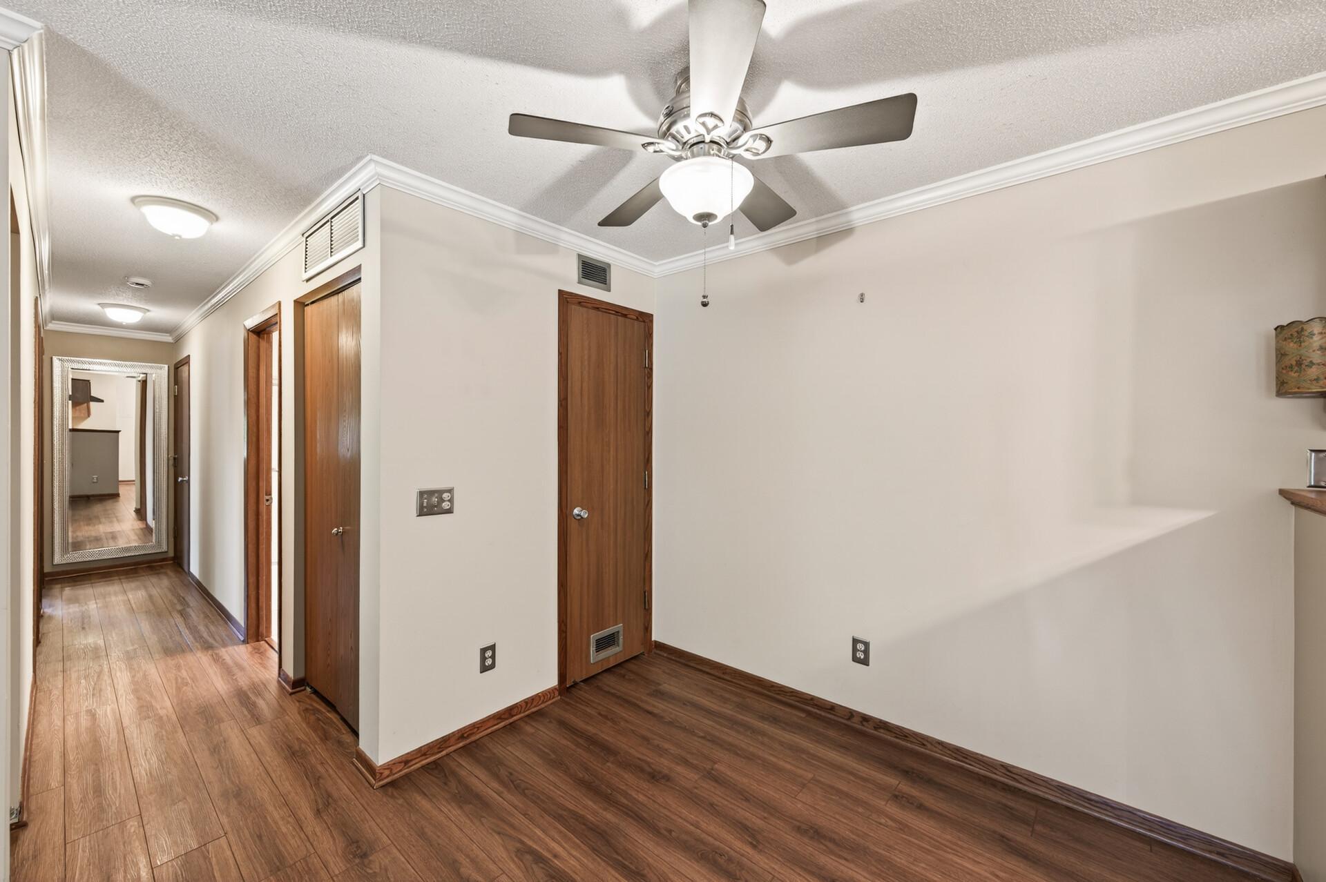 View of Residential at 2296 Benson Avenue #G, Saint Paul MN 55116, Saint Paul (9 of 29) - Mike Wilen | Minnesota Team Real Estate