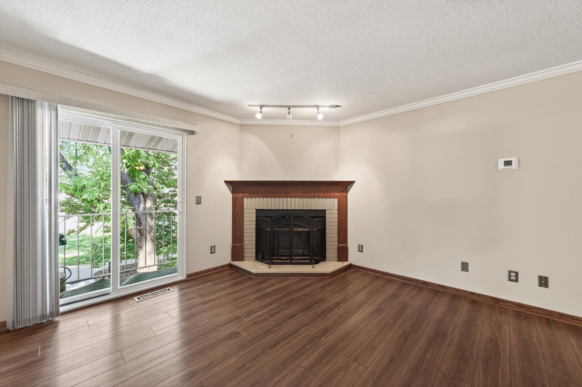 View of Residential at 2296 Benson Avenue #G, Saint Paul MN 55116, Saint Paul (4 of 29) - Mike Wilen | Minnesota Team Real Estate