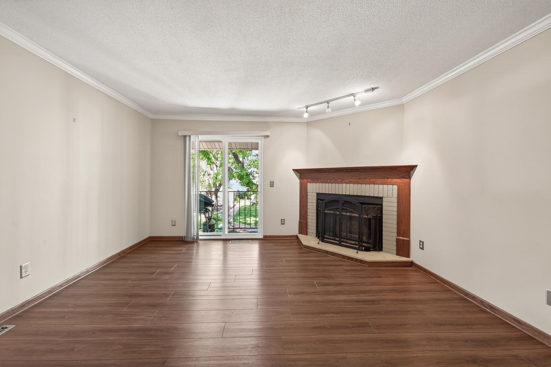View of Residential at 2296 Benson Avenue #G, Saint Paul MN 55116, Saint Paul (3 of 29) - Mike Wilen | Minnesota Team Real Estate