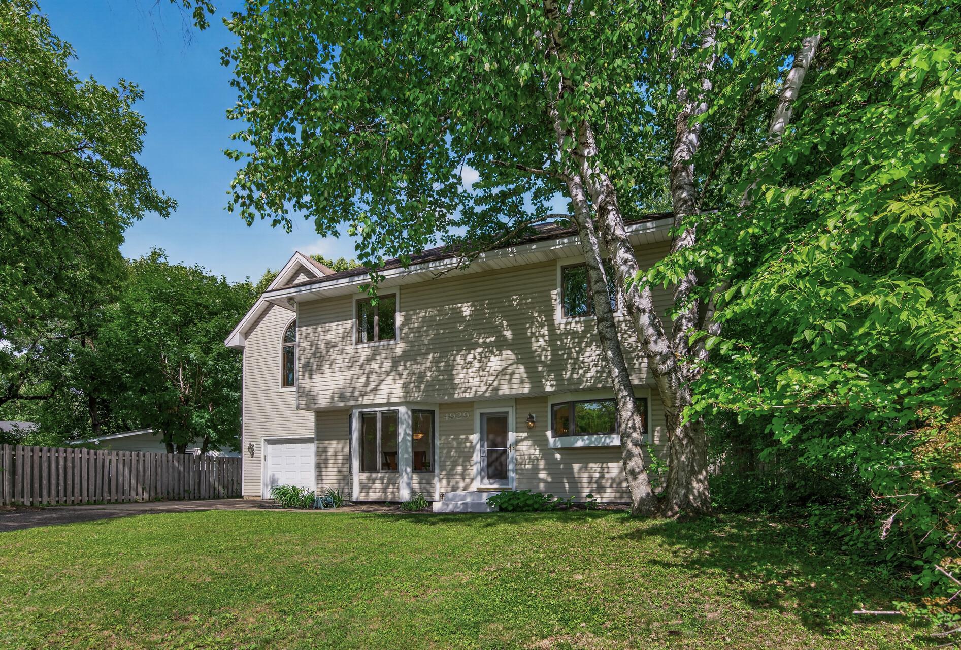 View of Residential at 4929 West Lane, Minnetonka MN 55345, Minnetonka (3 of 73) - Mike Wilen | Minnesota Team Real Estate