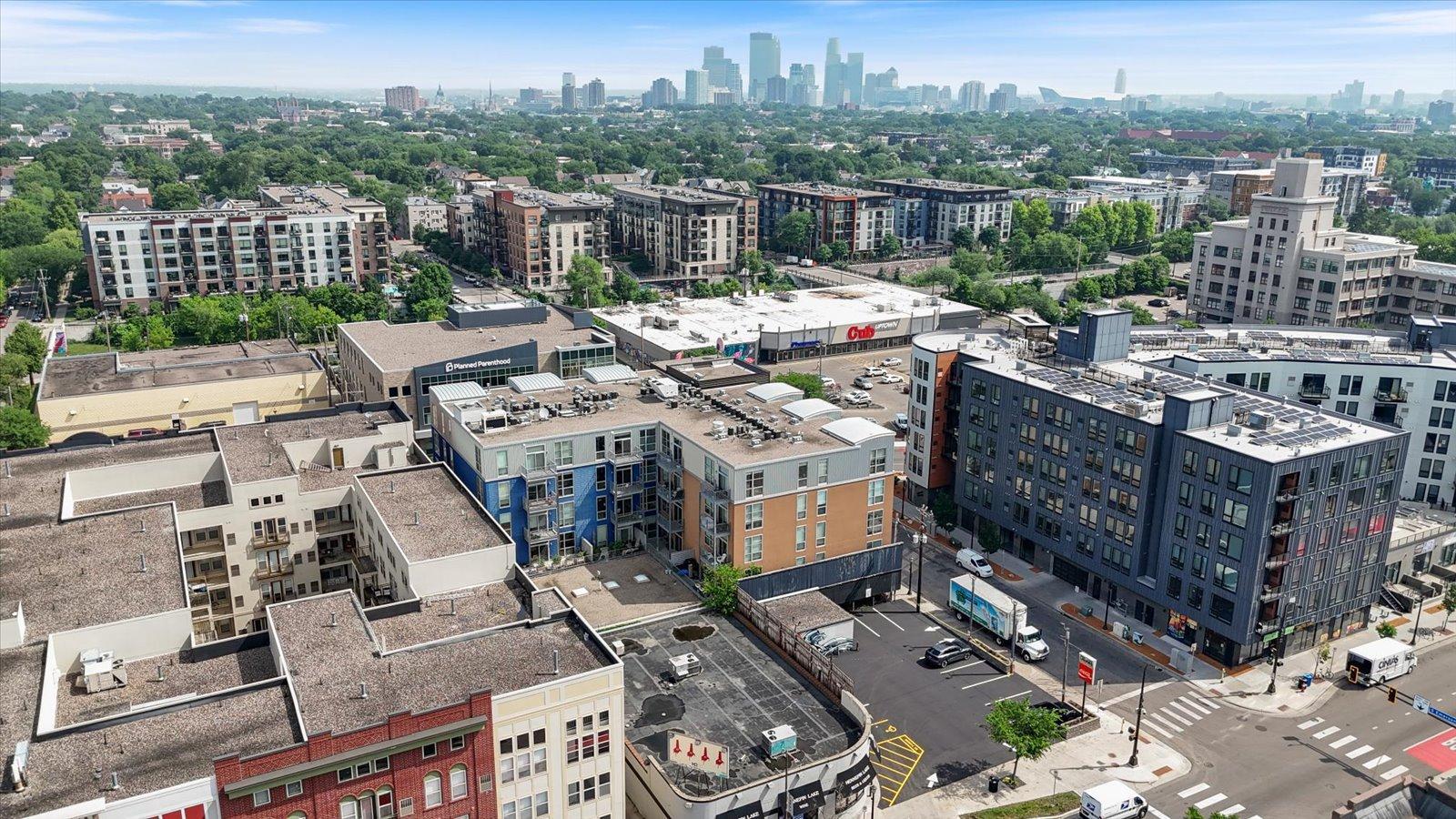 View of Residential at 1211 Lagoon Avenue #510, Minneapolis MN 55408, Minneapolis (26 of 28) - Mike Wilen | Minnesota Team Real Estate