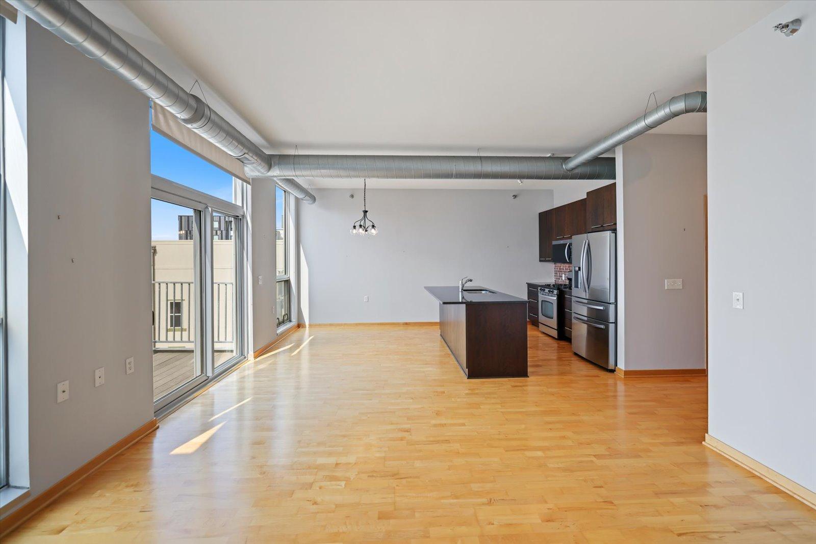 View of Residential at 1211 Lagoon Avenue #510, Minneapolis MN 55408, Minneapolis (5 of 28) - Mike Wilen | Minnesota Team Real Estate