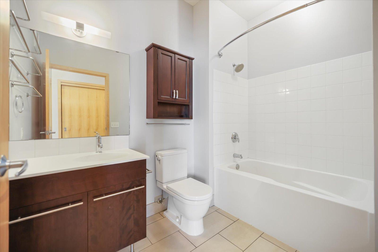 View of Residential at 1211 Lagoon Avenue #510, Minneapolis MN 55408, Minneapolis (9 of 28) - Mike Wilen | Minnesota Team Real Estate