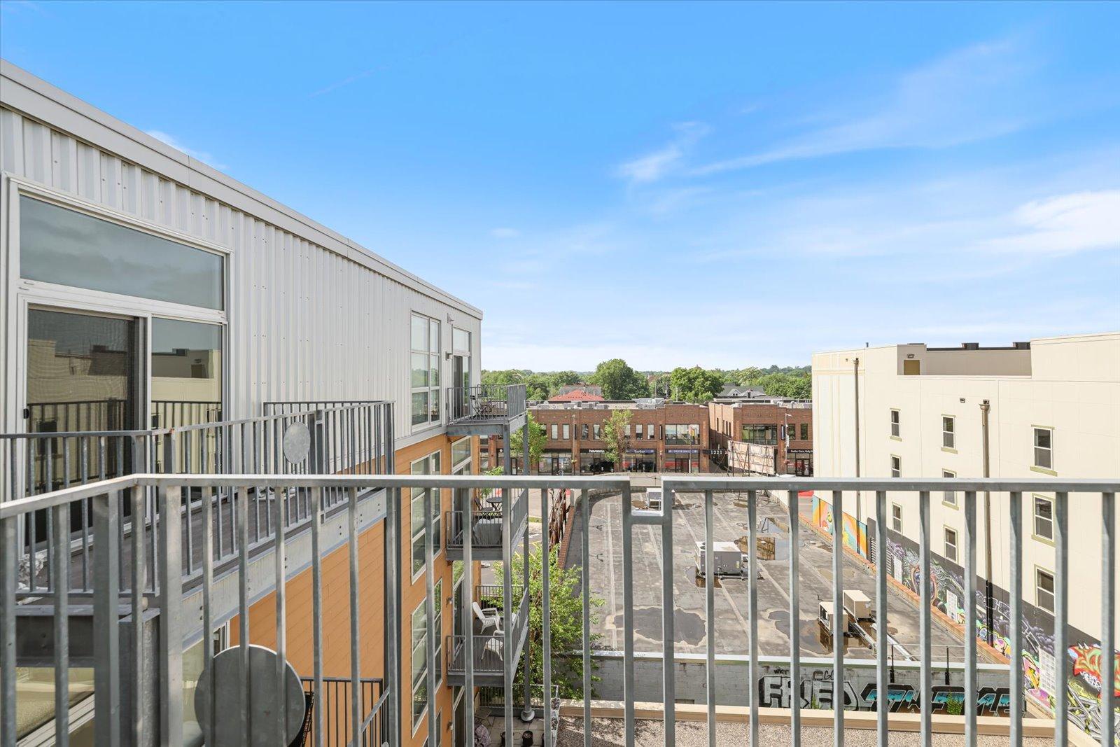 View of Residential at 1211 Lagoon Avenue #510, Minneapolis MN 55408, Minneapolis (6 of 28) - Mike Wilen | Minnesota Team Real Estate