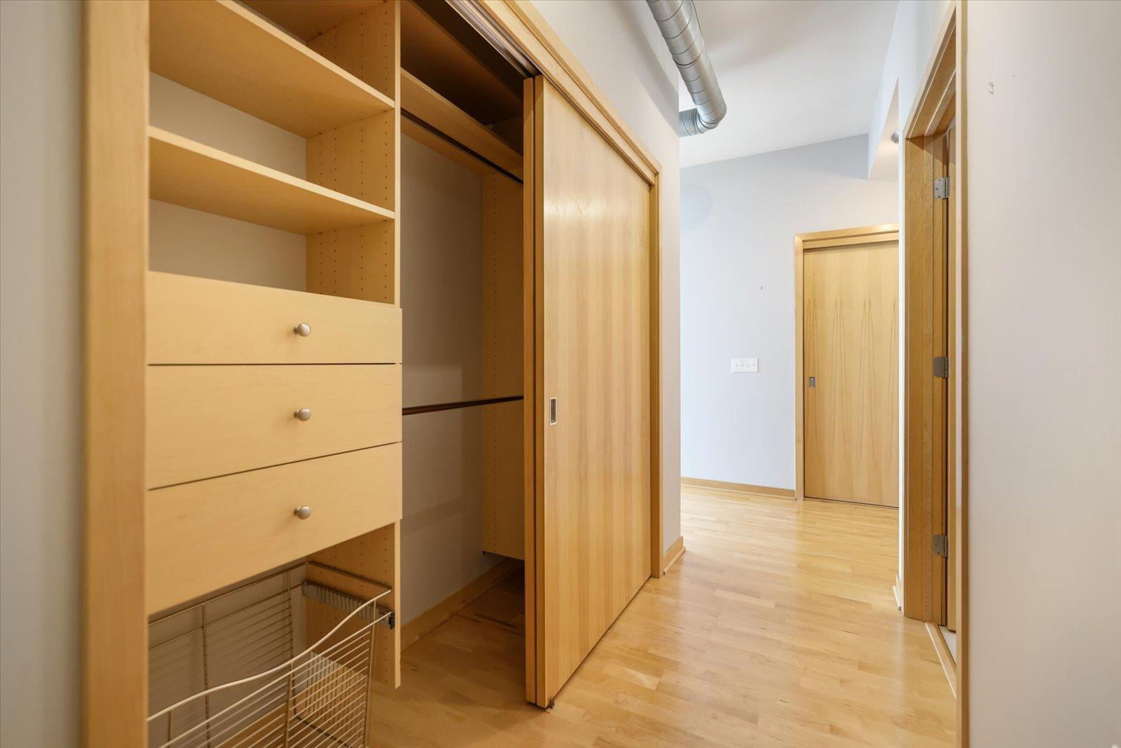 View of Residential at 1211 Lagoon Avenue #510, Minneapolis MN 55408, Minneapolis (10 of 28) - Mike Wilen | Minnesota Team Real Estate