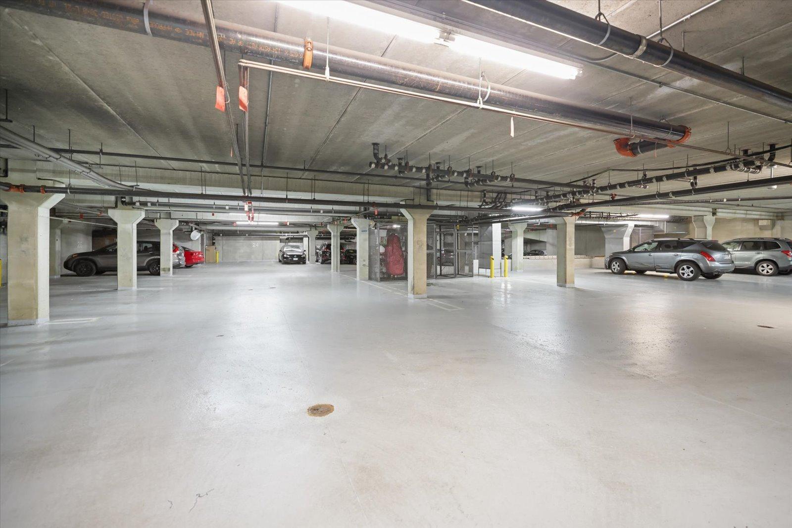View of Residential at 1211 Lagoon Avenue #510, Minneapolis MN 55408, Minneapolis (22 of 28) - Mike Wilen | Minnesota Team Real Estate