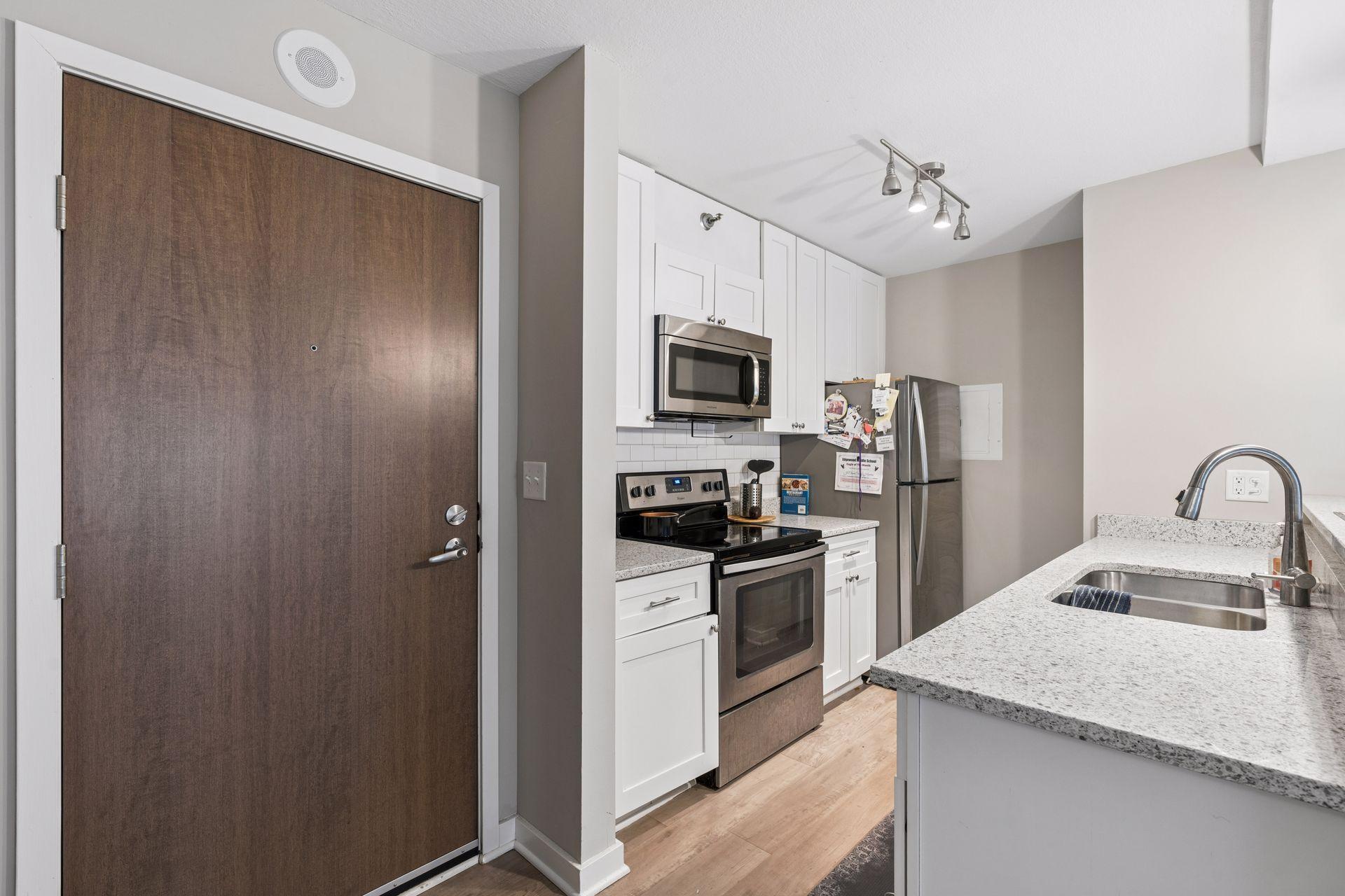 View of Residential at 433 7th Street #2211, Minneapolis MN 55415, Minneapolis (9 of 41) - Mike Wilen | Minnesota Team Real Estate